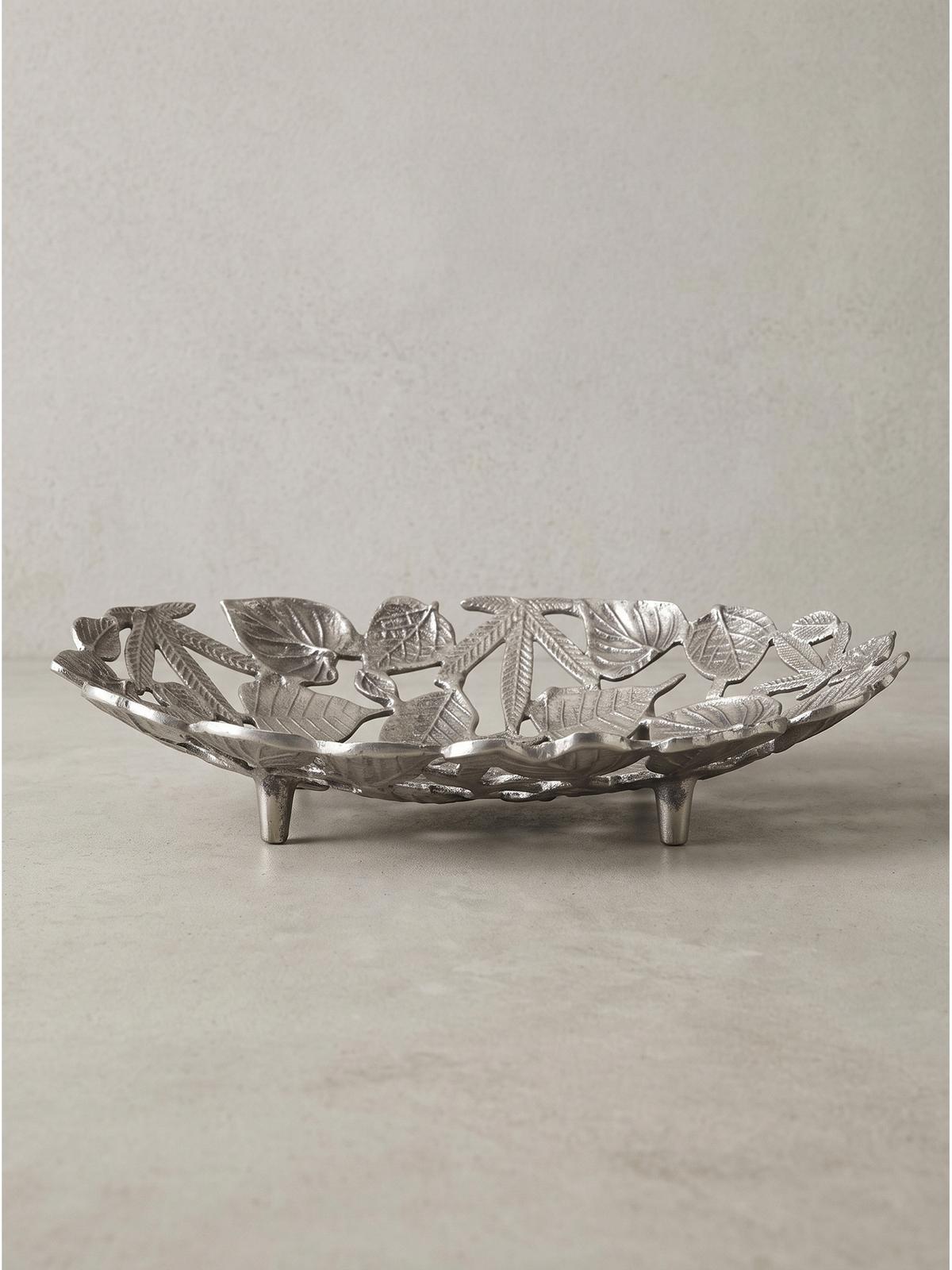 DEKOSCHALE RECANATI, Aluminium, handgefertigt, Silber, 49 x 31 x 8 cm - Silberfarben, Metall (8cm) - KADIMA DESIGN