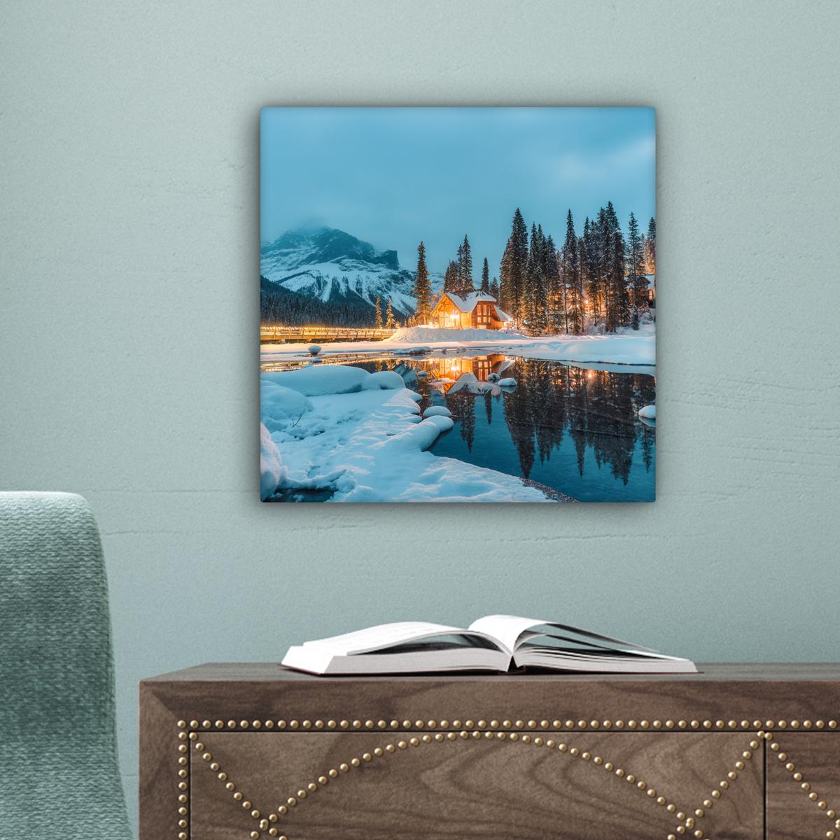 LEINWANDBILD Winterlandschaft - Natur - Haus - Berge - Schnee Deko Wohnzimmer 20x20 cm - Hellblau, Textil (20/20cm) - MuchoWow