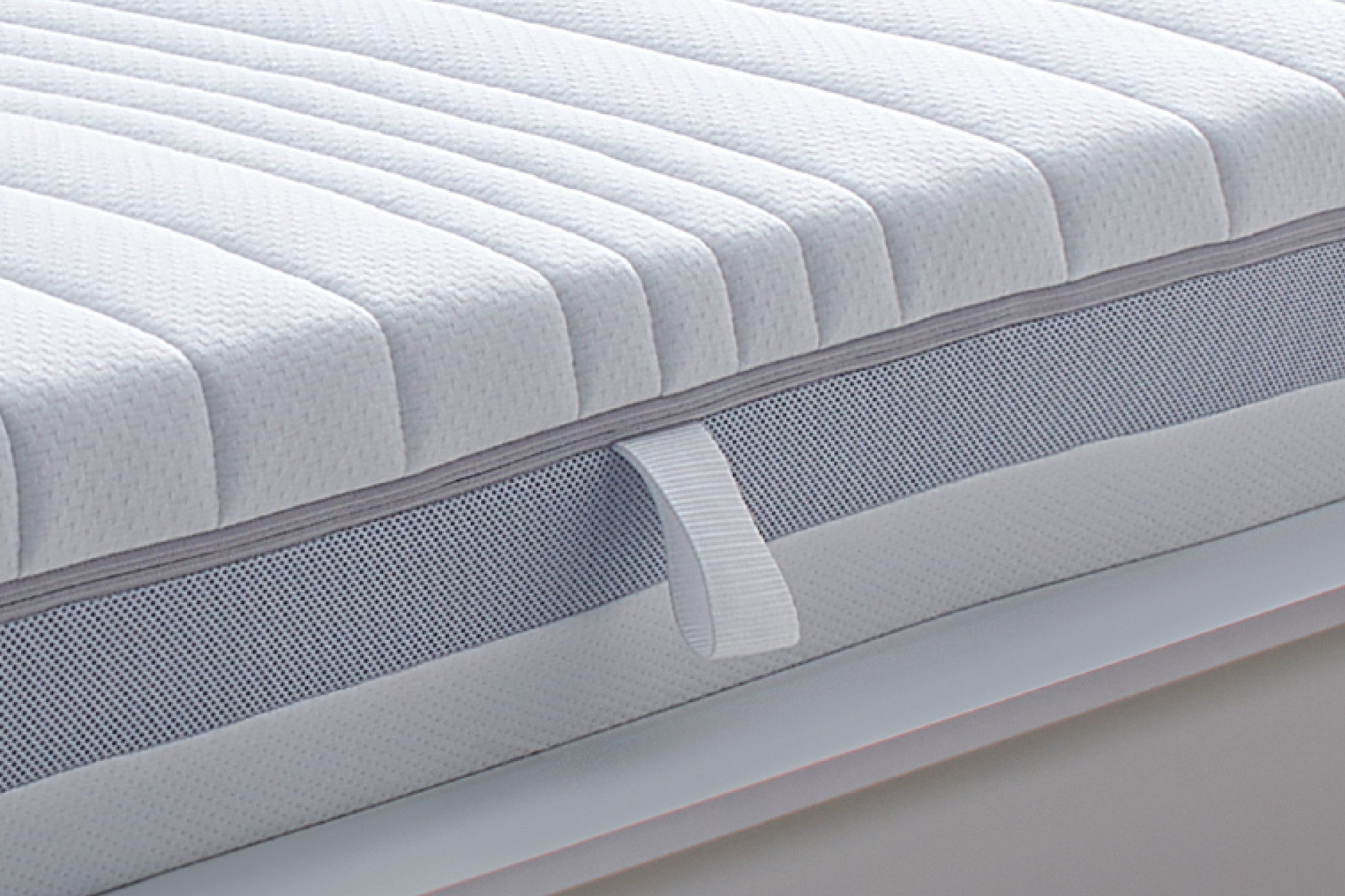 Taschenfederkernmatratze weiß fest Wendematratze mit Tragegriffen