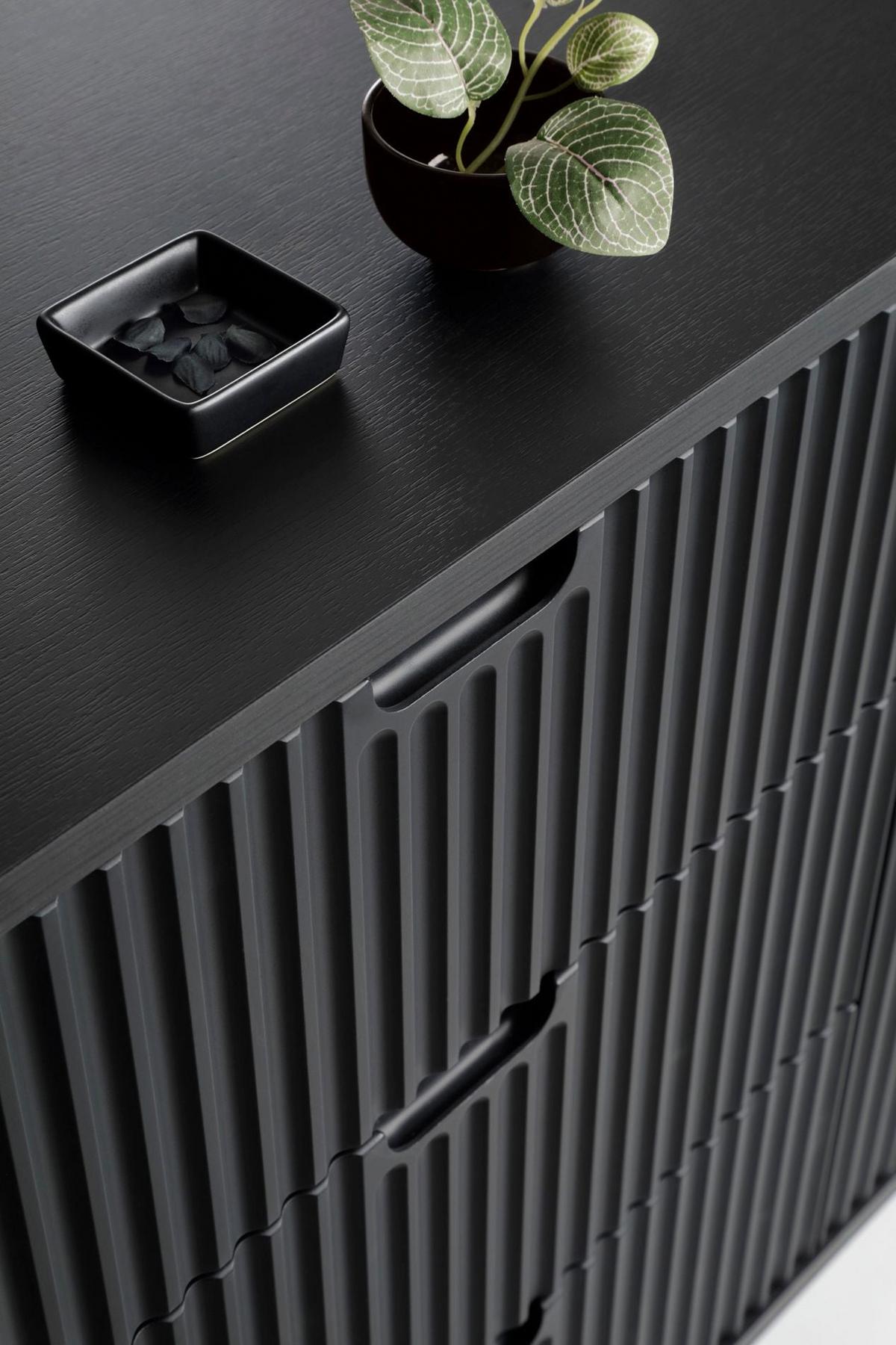 SIDEBOARD Zova Schwarz 168 cm - Schwarz, Holzwerkstoff/Metall (168/87/39cm) - Selsey