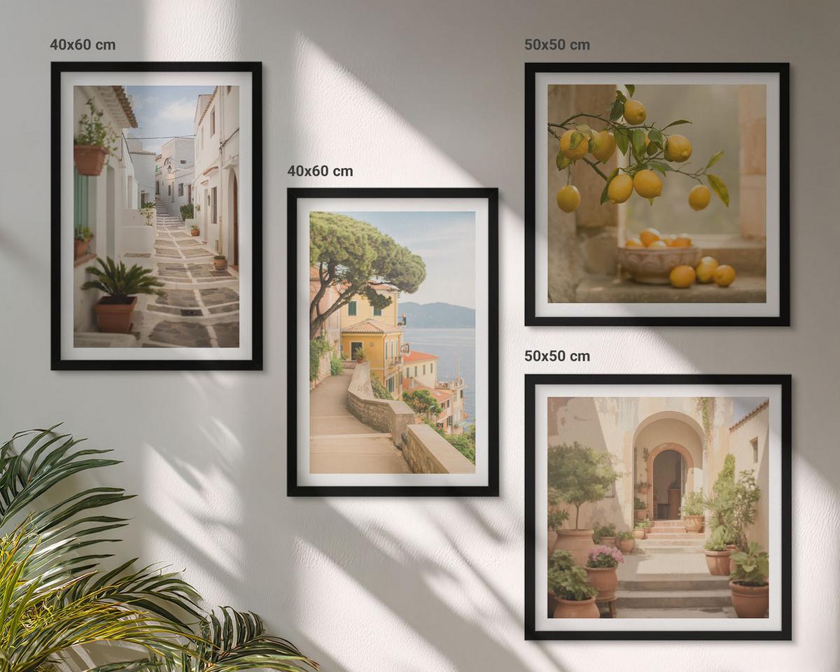 BILDER SET 4er Set - 50x50 cm & 40x60 cm Schwarzer Rahmen - Zitrusbaum im Fenster am Meer - Schwarz, Kunststoff (50/50cm) - TULUP