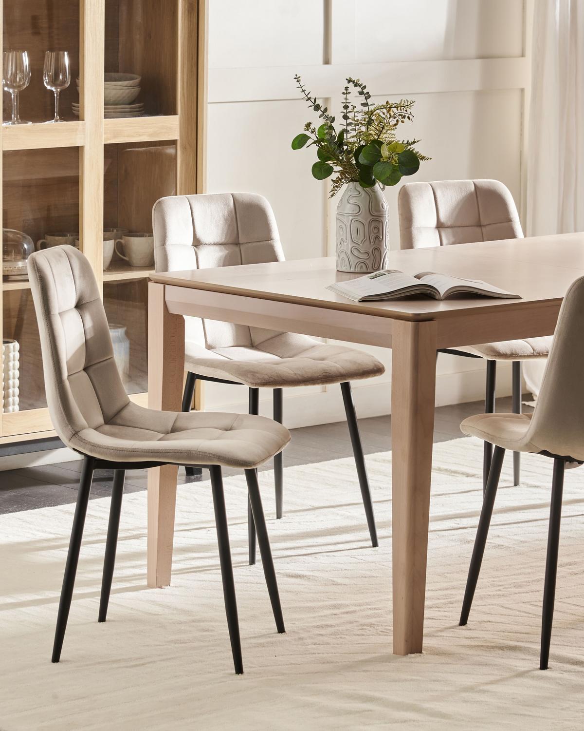 ESSZIMMERSTUHL 4er-Set Samtstoff Taupe Powell - Beige/Schwarz, Textil (40/88/62cm) - Beliani