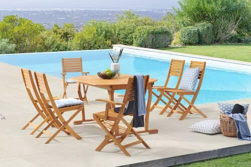 Lesena vrtna garnitura z zložljivimi stoli