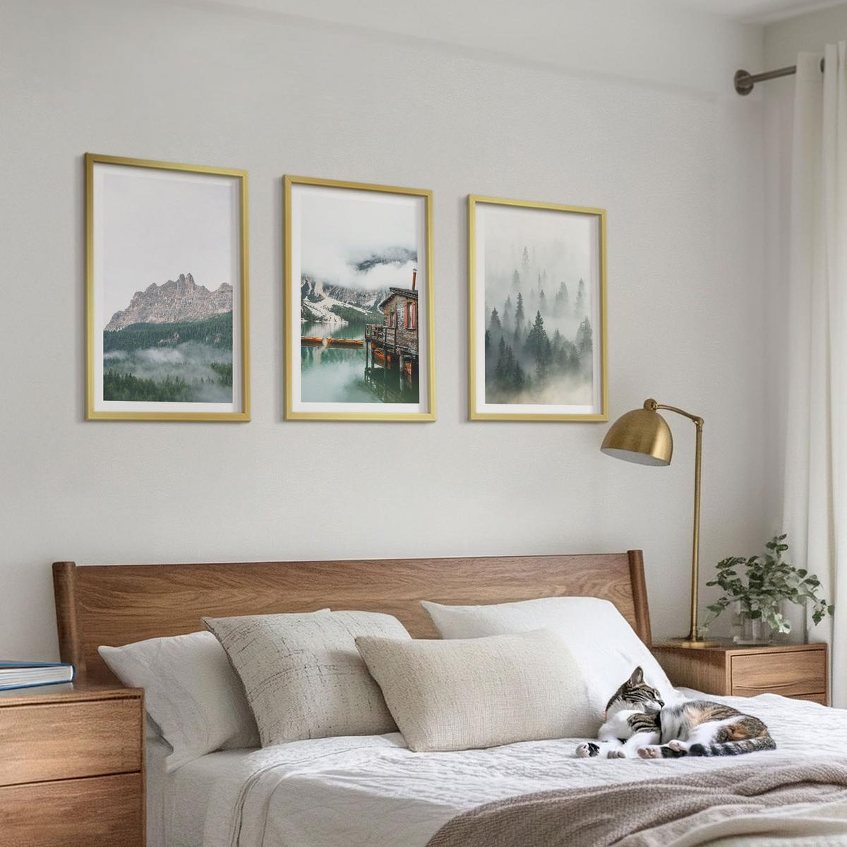 BILDER SET 3er Set - 40x60 cm Goldrahmen - Berge, See, Hütte, Nebel - Goldfarben, Kunststoff (40/60cm) - TULUP