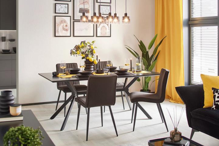 Látványkép a sunny black inspiráció színeiben