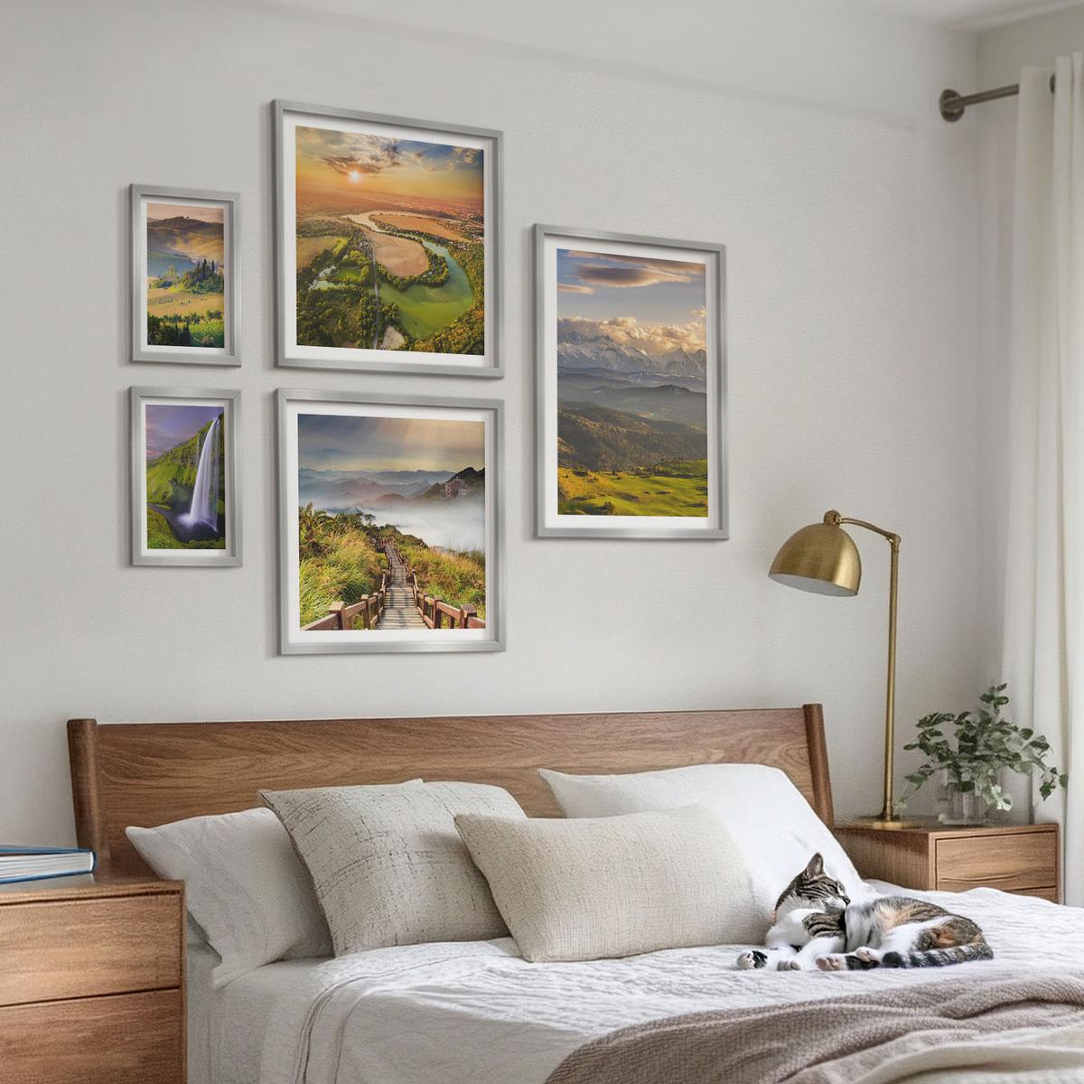BILDER SET 5er Set - 50x50 cm & 20x30 cm & 40x60 cm Silberner Rahmen - Grüne Hügel mit einer Burg - Silberfarben, Kunststoff (40/60cm) - TULUP