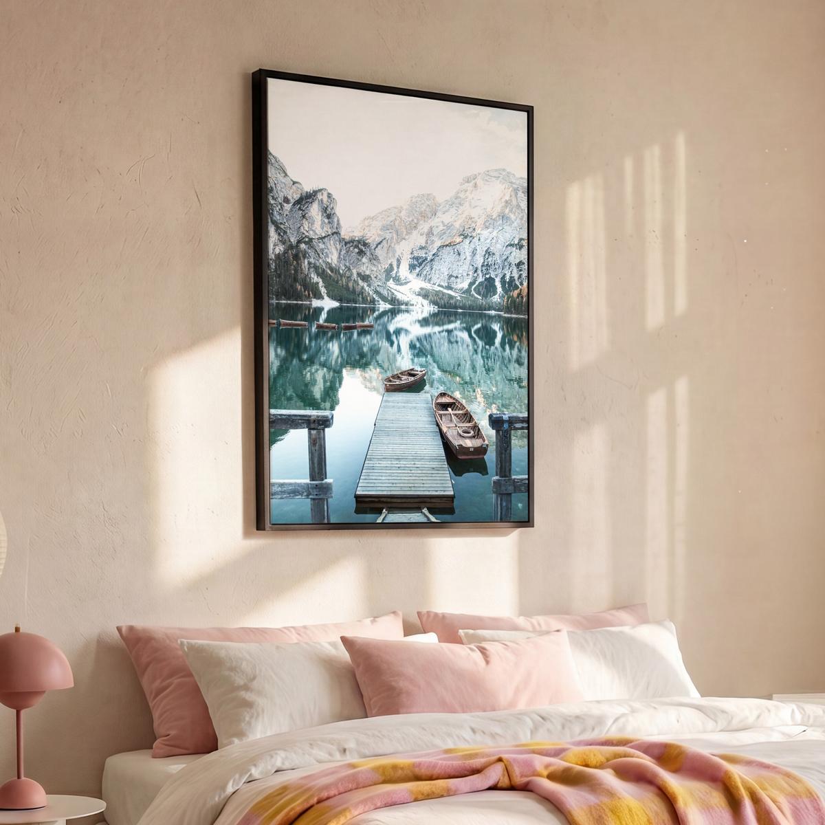 LEINWAND Bilder mit Rahmen - Natur - Berge - Schnee - Wald - Boot - 100x150 - Hellgrün, Textil (100/150cm) - MuchoWow
