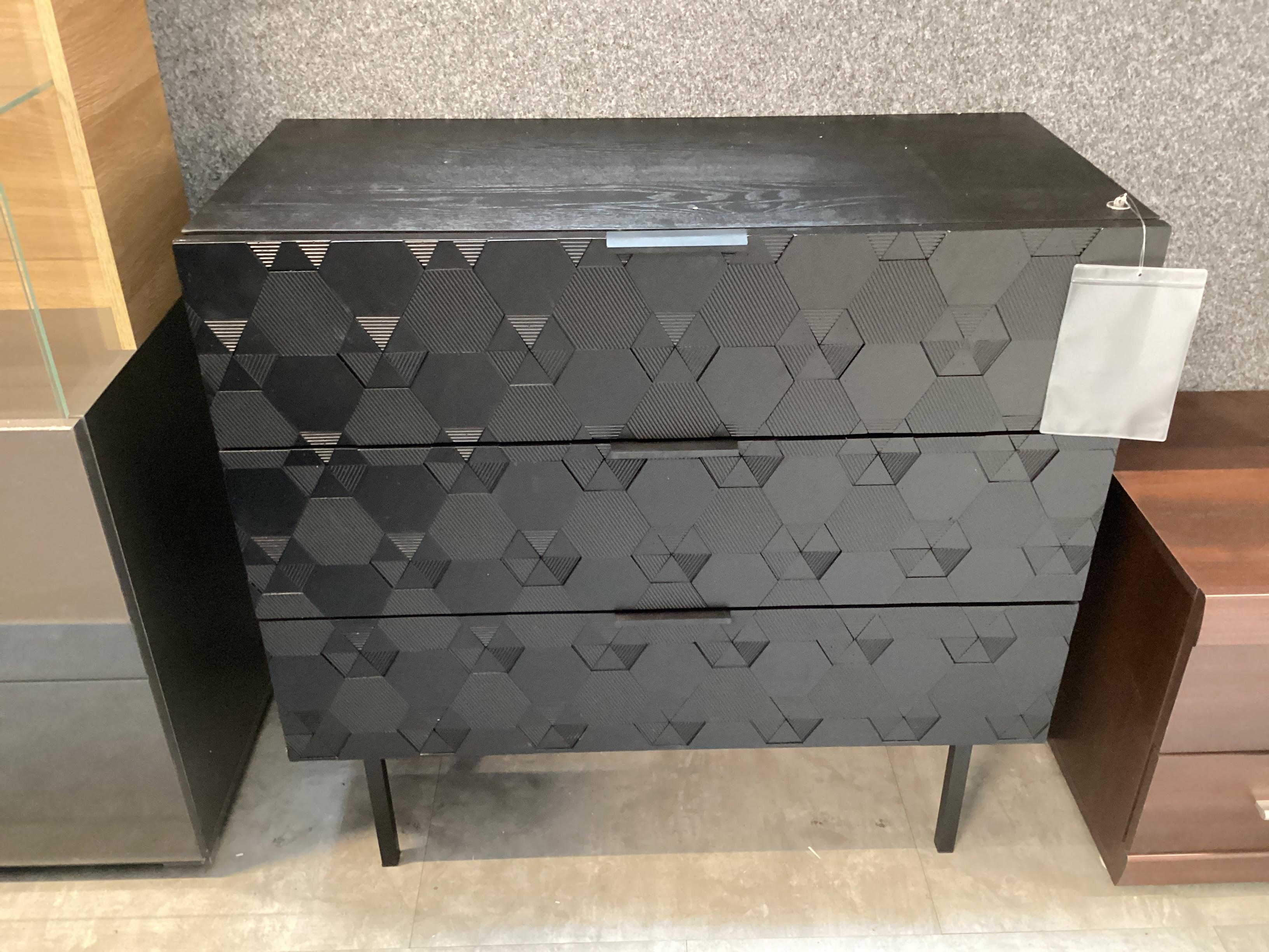 CSEPEL OUTLET ROMA KOMÓD