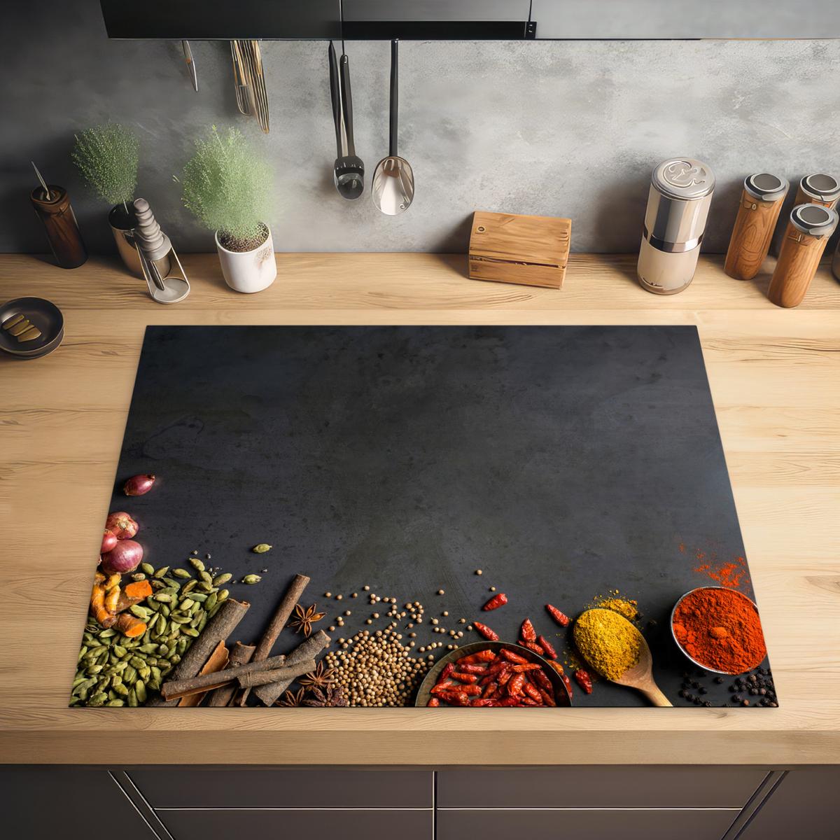 HERDABDECKPLATTE Kräuter - Lebensmittel - Gewürze - Schwarz - Paprika - Zimt Induktionsmatte 77x59 cm - Currygelb, Kunststoff (77/59/0.2cm) - MuchoWow