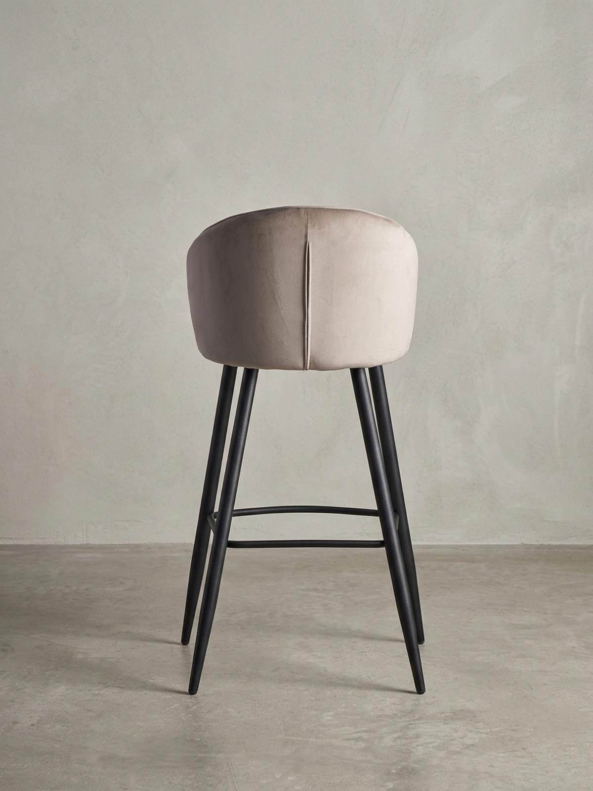 BARHOCKER Samt Metallbeine Skandi-Stil ADIGE, Beige 56x53x103 cm - Beige/Schwarz, Textil/Metall (56/103/53cm) - KADIMA DESIGN
