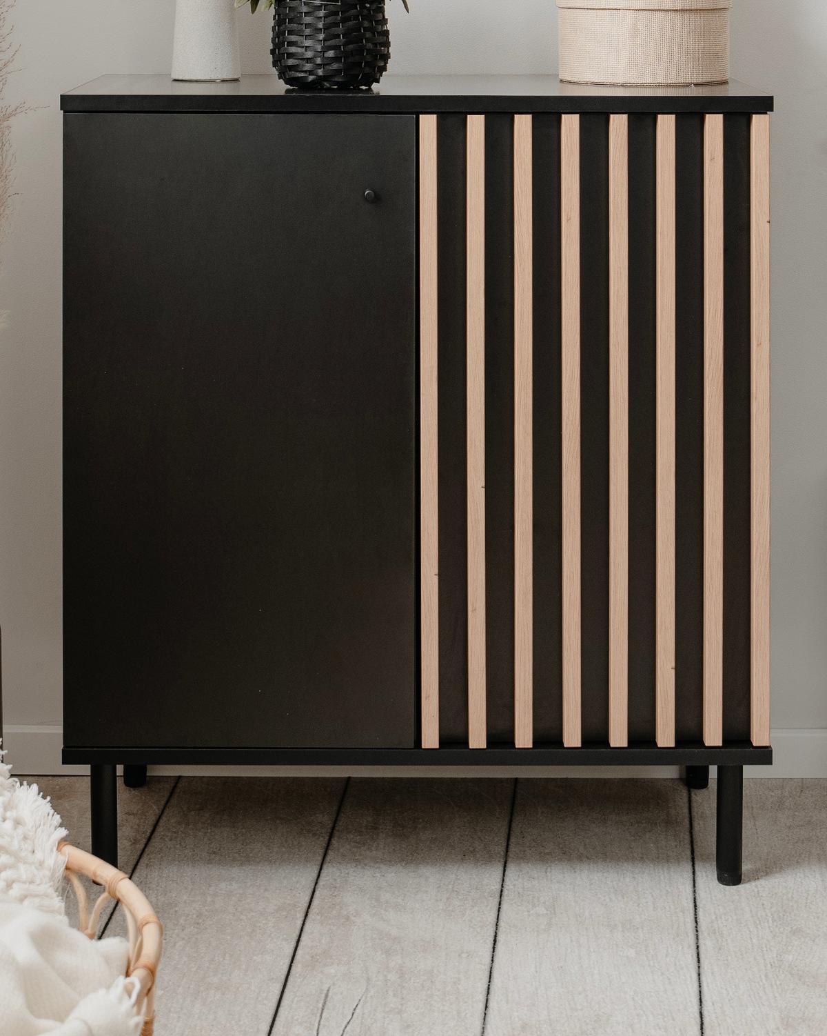 KOMMODE schwarz, Eiche Artisan 80 cm, Sideboard mit 3D-Lamellen - Schwarz/Eiche Artisan, Holzwerkstoff/Metall (80/90/40cm) - Furn.Design