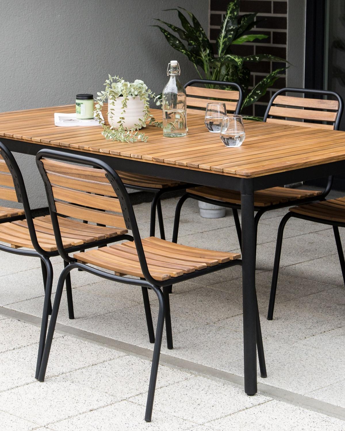 GARTENSTUHL 6er Set Heller Holzfarbton Vallese - Hellbraun, Holz (49/84/40cm) - Beliani