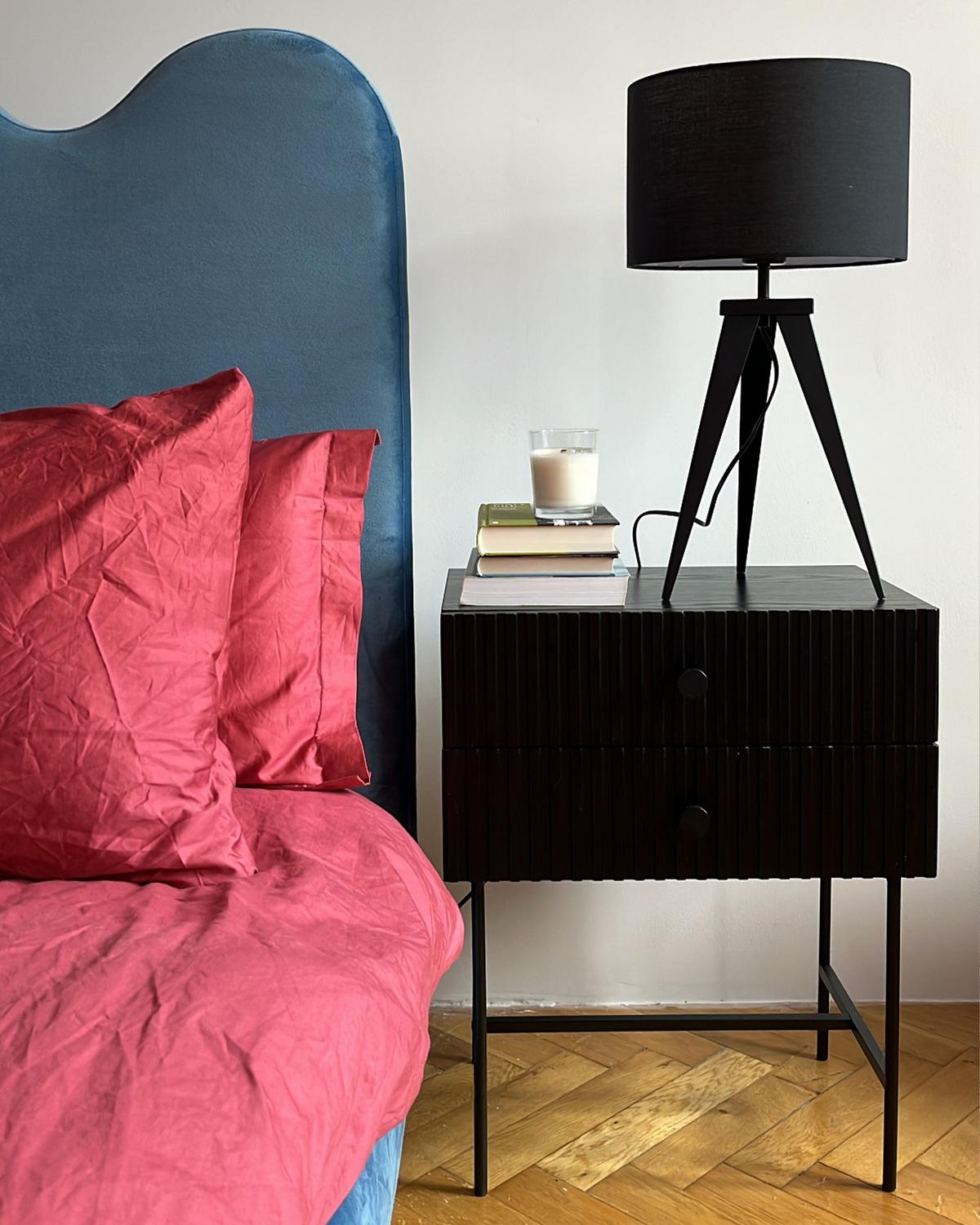 NACHTTISCH Schwarz Coventry - Schwarz, Holzwerkstoff (48/59/32cm) - Beliani