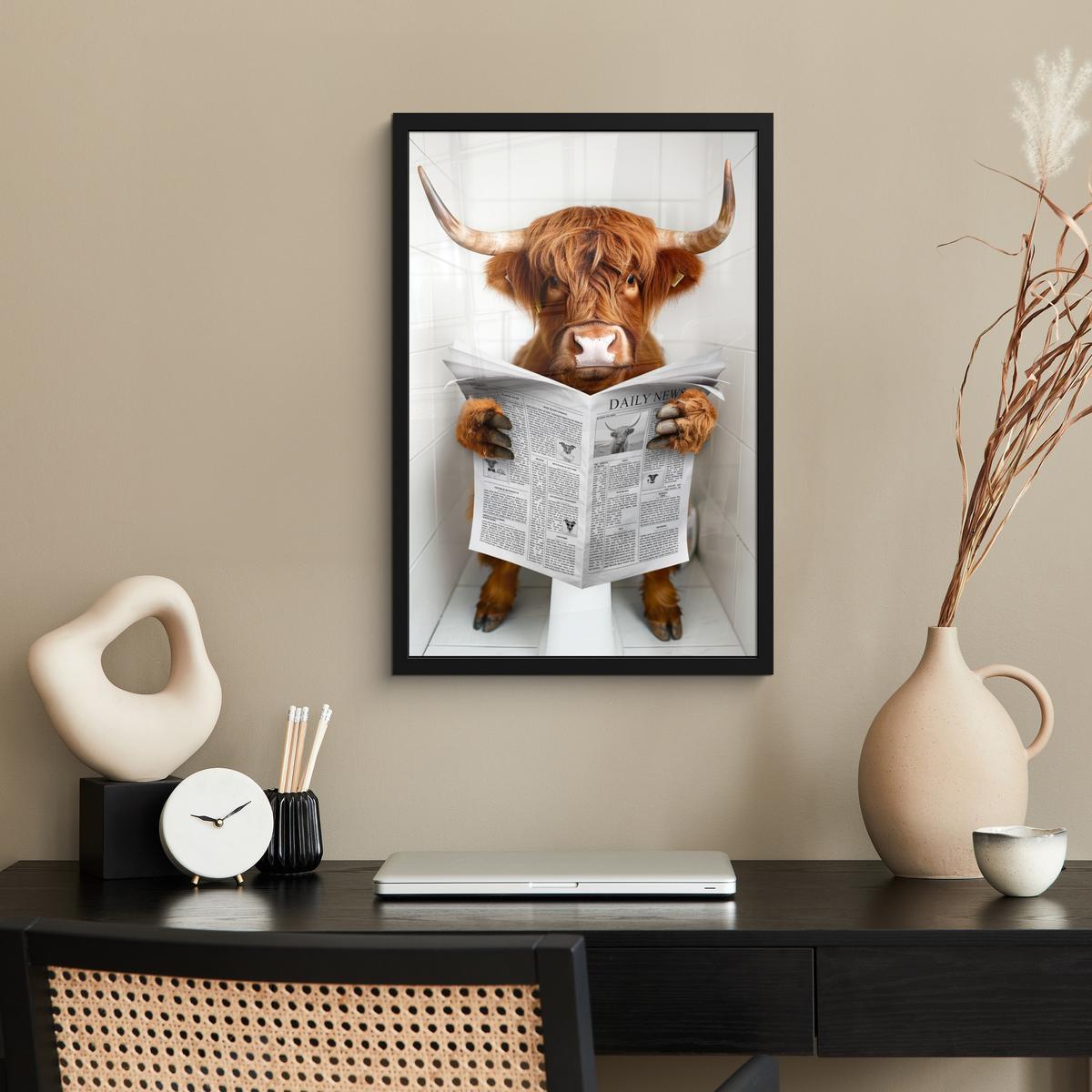 POSTER MIT RAHMEN Schottischer Highlander - Tier - Zeitung - Toilette Bilder mit Rahmen 40x60 cm - Kastanienfarben, Papier (40/60cm) - MuchoWow