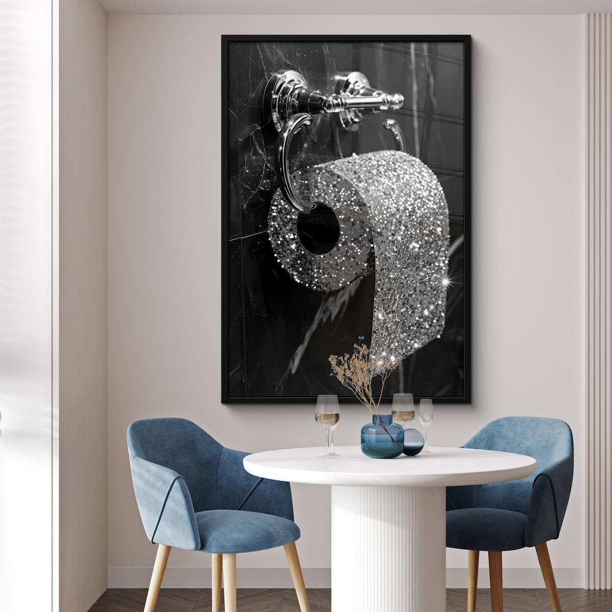 POSTER MIT RAHMEN WC - Toilettenpapier - Schwarz und weiß - Glitter Bilderleiste 80x120 cm - Silberfarben, Papier (80/120cm) - MuchoWow