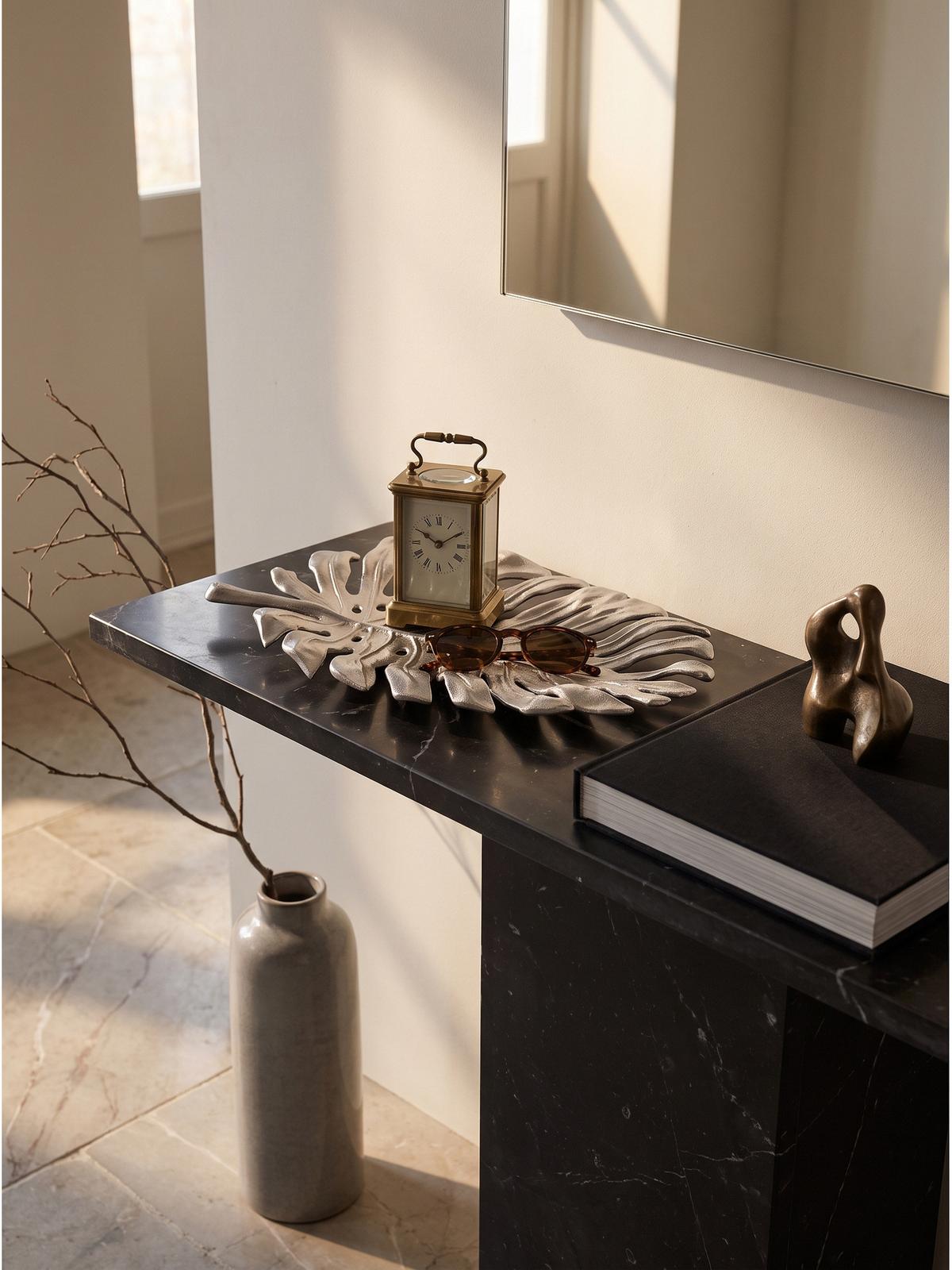 DEKOSCHALE MILNA, Aluminium, handgefertigt, Silber, 36 x 29 x 4 cm - Silberfarben, Metall (4cm) - KADIMA DESIGN