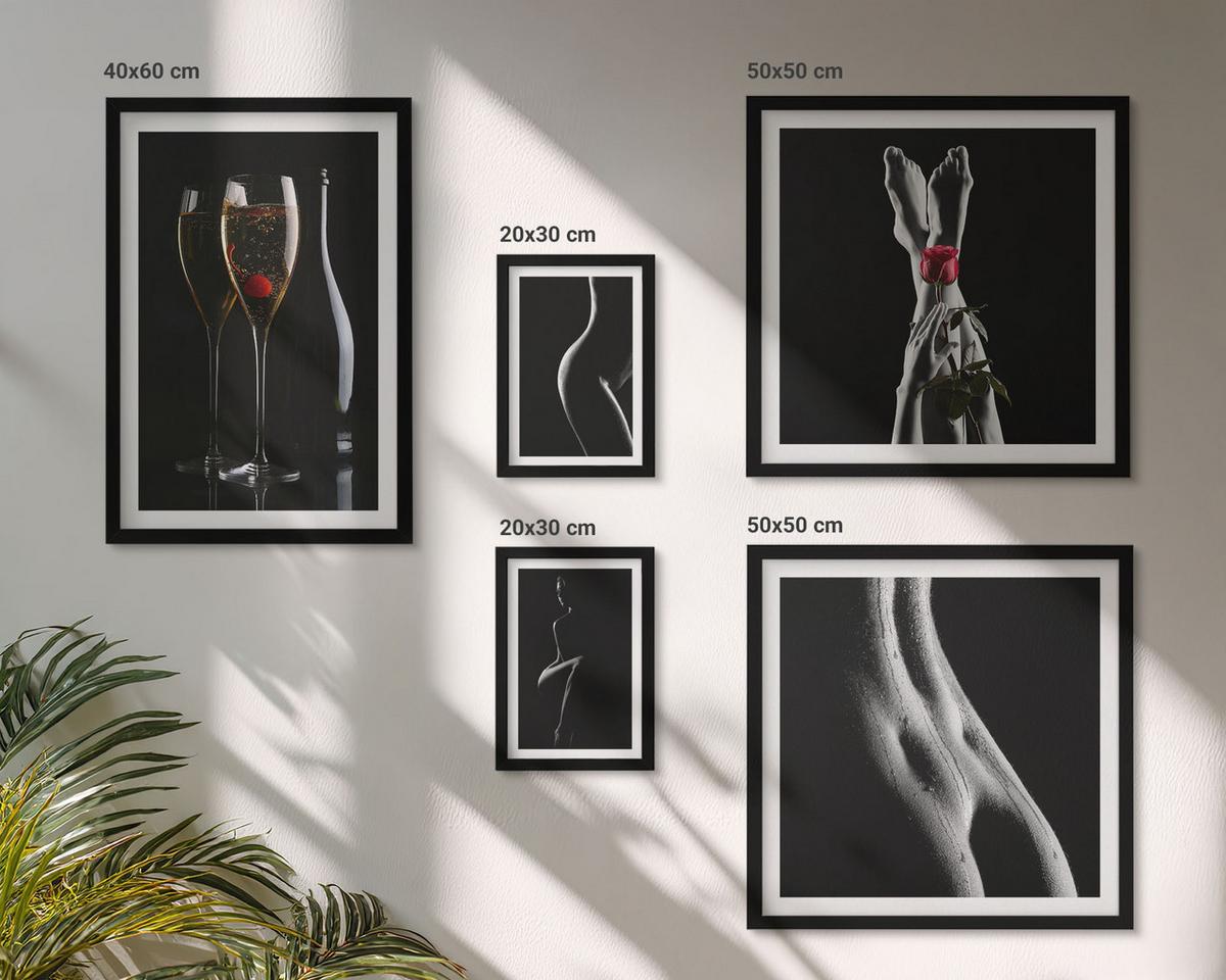 BILDER SET 5er Set - 50x50 cm & 20x30 cm & 40x60 cm Schwarzer Rahmen - Schwarze und weiße weibliche Formen - Schwarz, Kunststoff (40/60cm) - TULUP