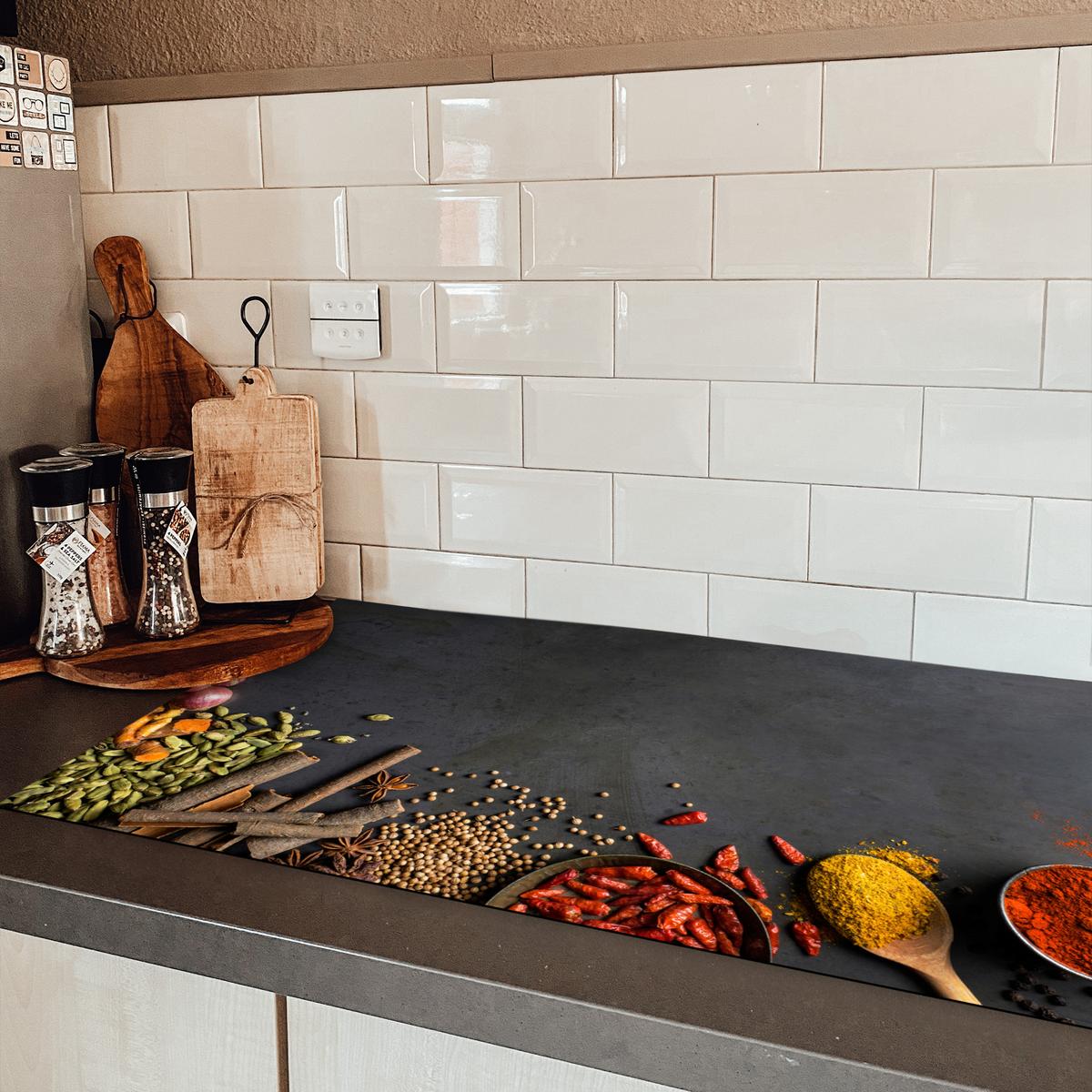HERDABDECKPLATTE Kräuter - Lebensmittel - Gewürze - Schwarz - Paprika - Zimt Induktionsschutz 89.6x51.6 cm - Currygelb, Kunststoff (89.6/51.6/0.2cm) - MuchoWow