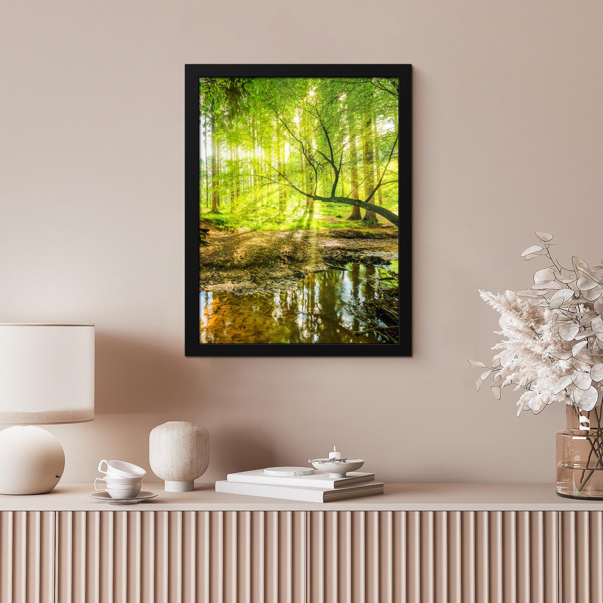 POSTER MIT RAHMENGERAHMTES BILD Wald - Landschaft - Wasser - Bäume - Sonne - Grün - Natur Bilderrahmen 30x40 cm - Grün, Papier (30/40cm) - MuchoWow