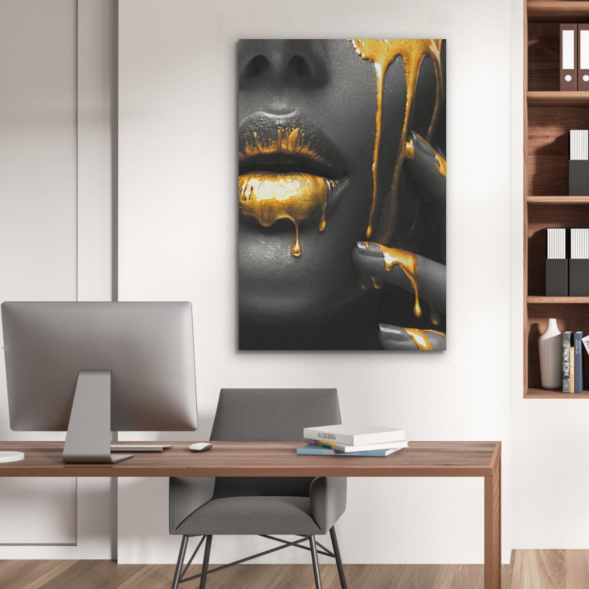 AKUSTIKBILD Frau - Schwarz - Gold - Gesicht - Lippen Wanddeko 70x100 cm - Goldfarben, Kunststoff (70/100/0.9cm) - MuchoWow