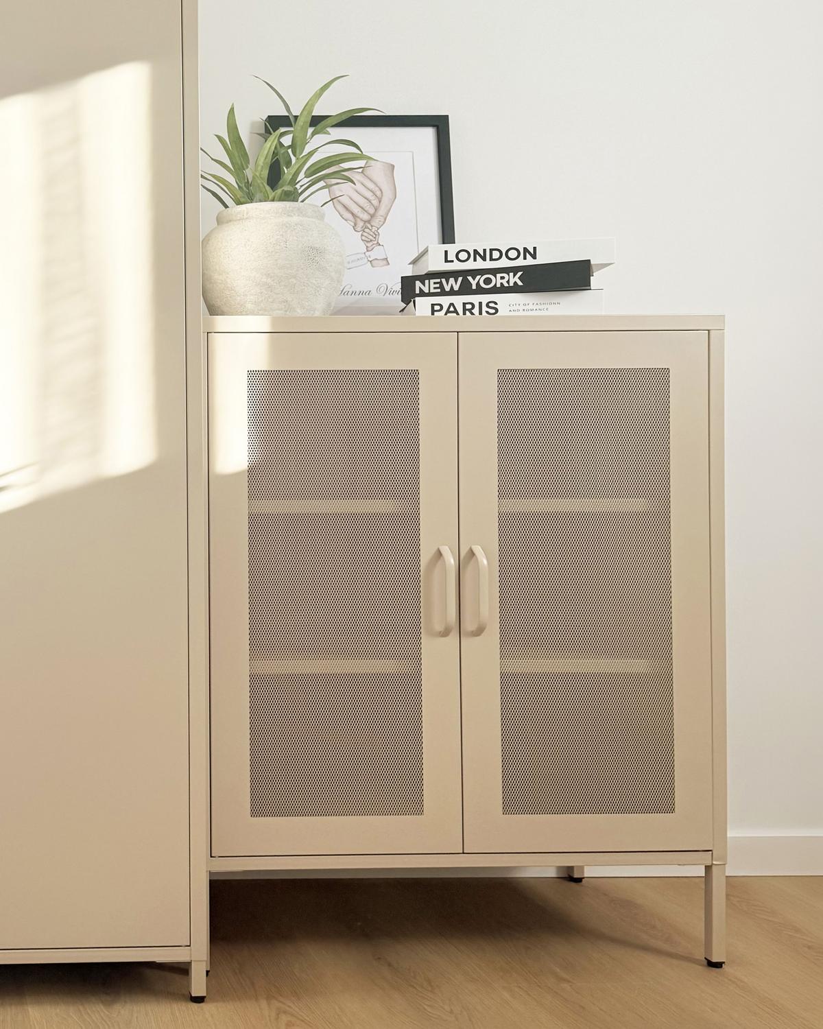 SCHRANK Metall Beige Wakatipu - Beige, Metall (80/102/40cm) - Beliani