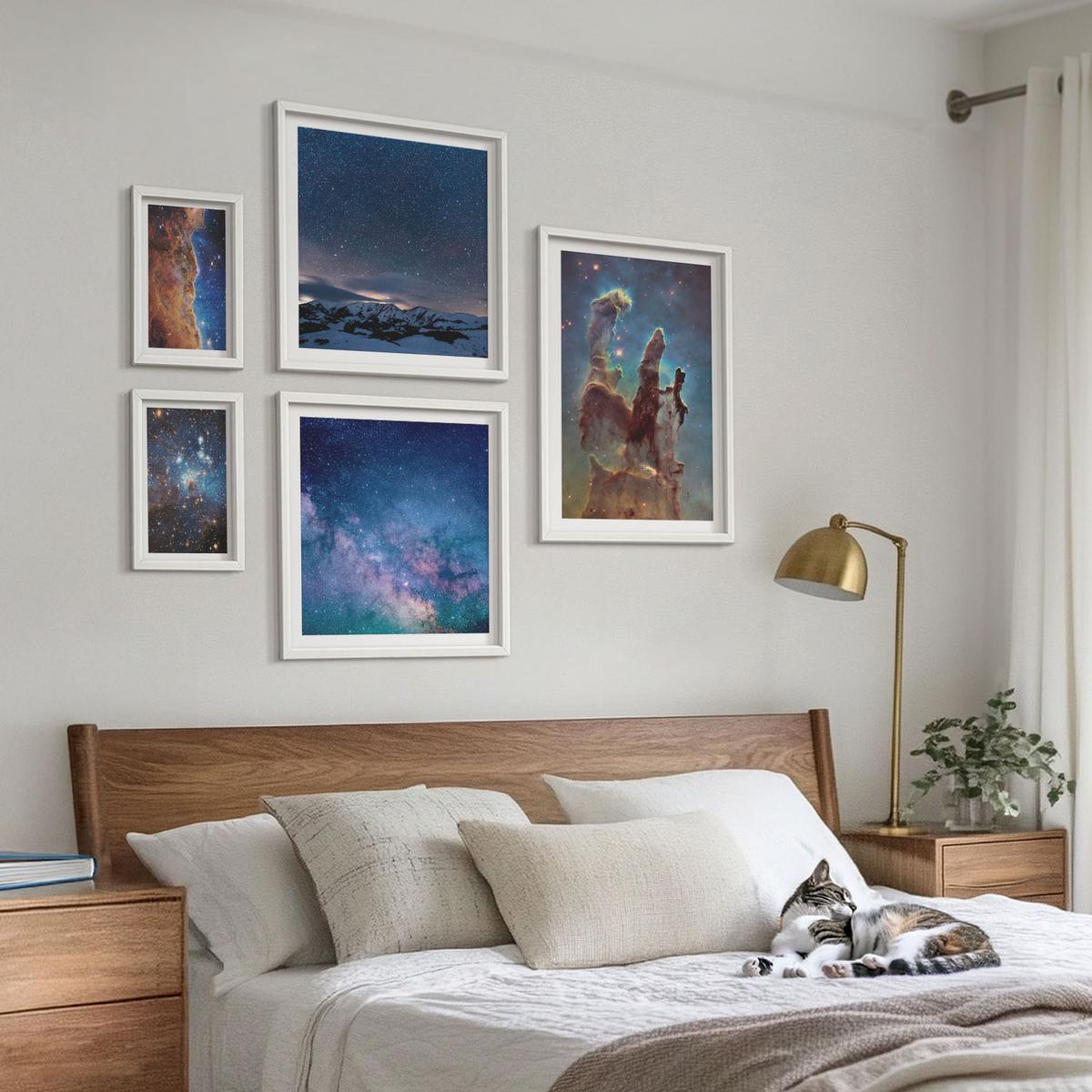 BILDER SET 5er Set - 50x50 cm & 20x30 cm & 40x60 cm Weißer Rahmen - Weltraumlandschaften von Galaxien - Weiß, Kunststoff (40/60cm) - TULUP