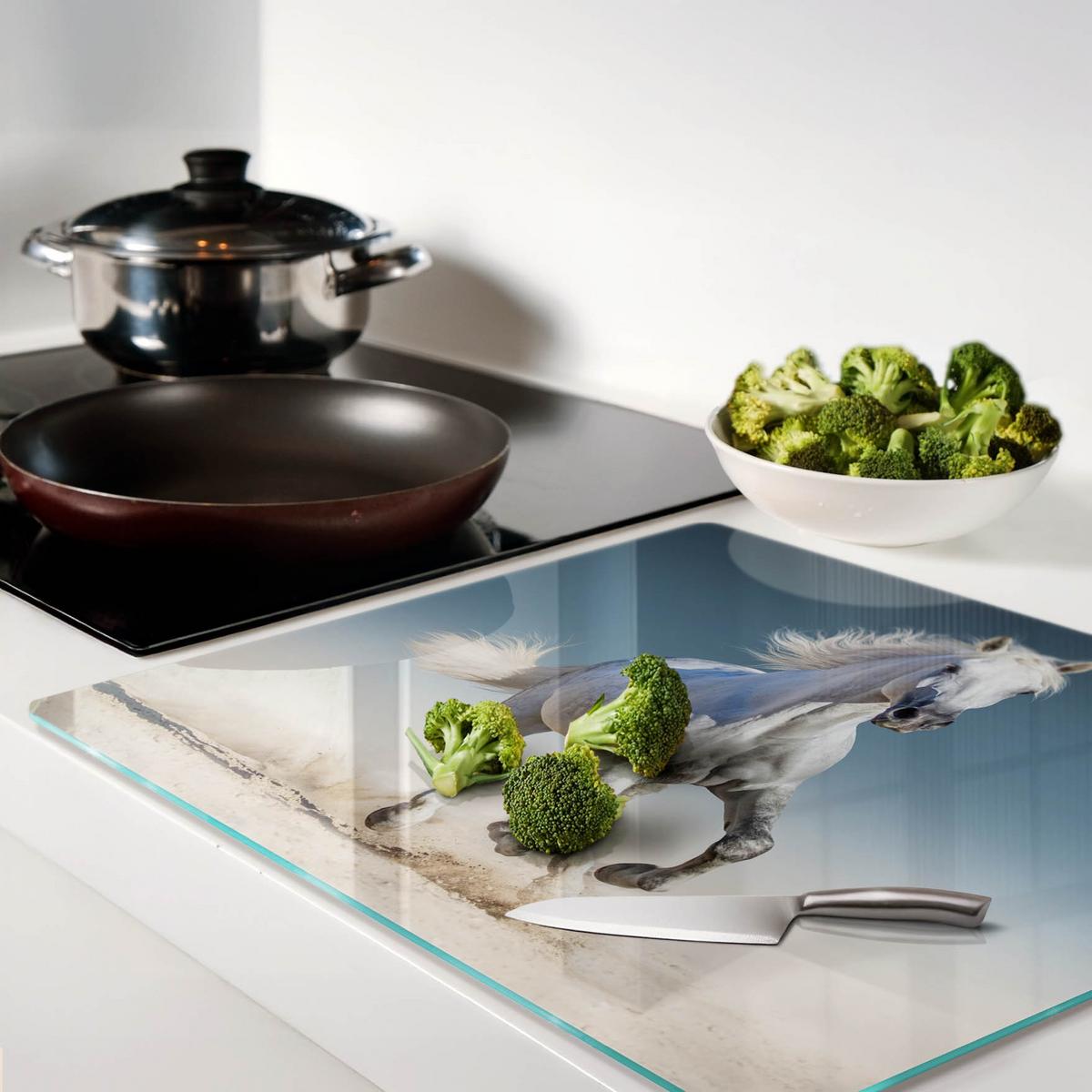 GLASPLATTE 60x52 cm Ein graues Pferd im Galopp - Grau, Glas (60/0.4/52cm) - TULUP