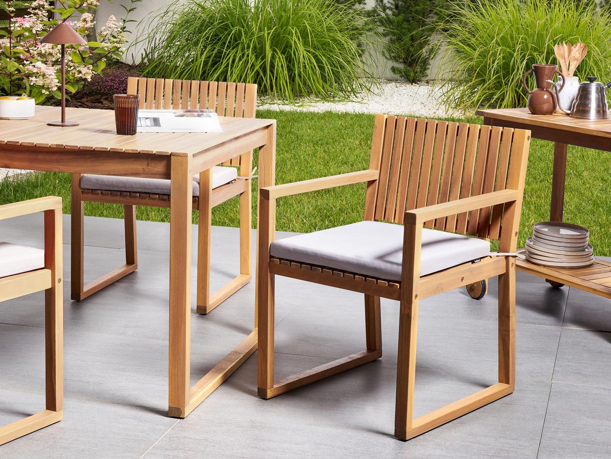 GARTENSTUHLKISSEN 8er-Set Hellgrau 46/46 cm Sassari Premium - Hellgrau, Textil (46/5/46cm) - Beliani