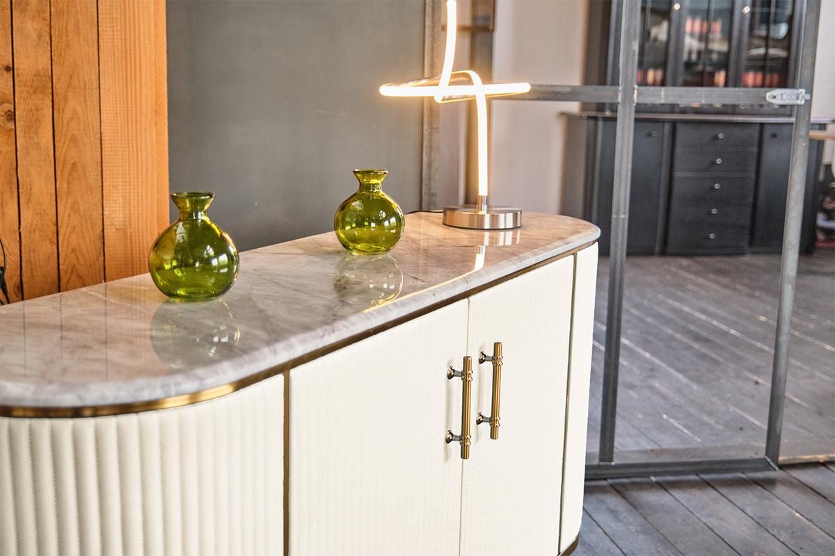 SIDEBOARD MARIA Weiß Kunstleder, Marmor - Schwarz/Weiß, Textil/Metall (150/76/40cm) - KAWOLA