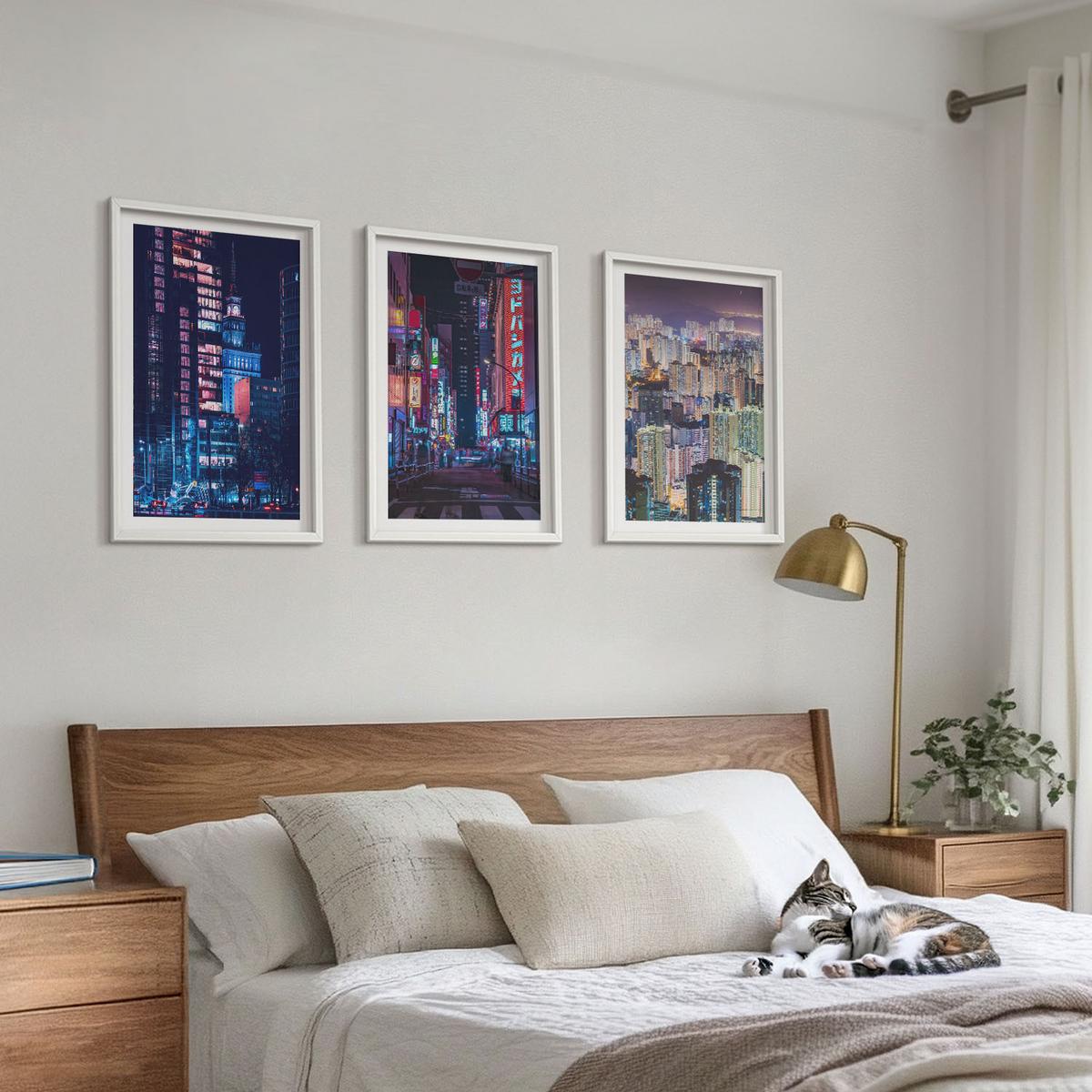 BILDER SET 3er Set - 40x60 cm Weißer Rahmen - Neonlichter der nächtlichen Stadt - Weiß, Kunststoff (40/60cm) - TULUP