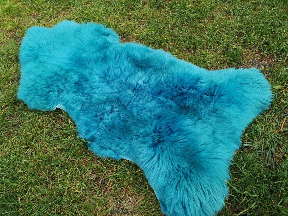 FELL Öko Lammfell Schaffell Aquamarin Blau ca. 135 cm - Blau, Fell (80/135cm) - Provellus