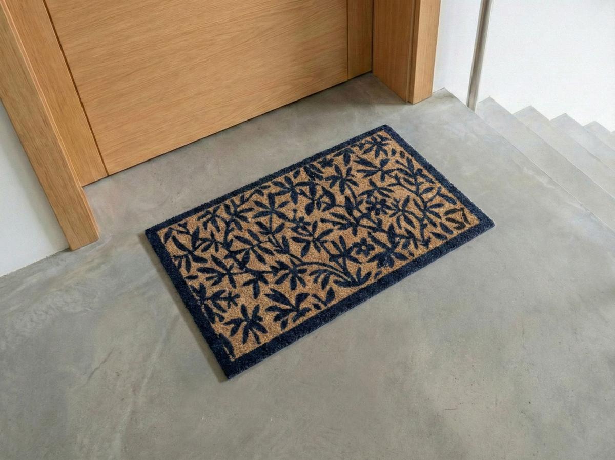 FUSSMATTE Naturfarben 45/75 cm Blatt Kokosfasern Nunivak - Hellblau, Textil (45/75cm) - Beliani