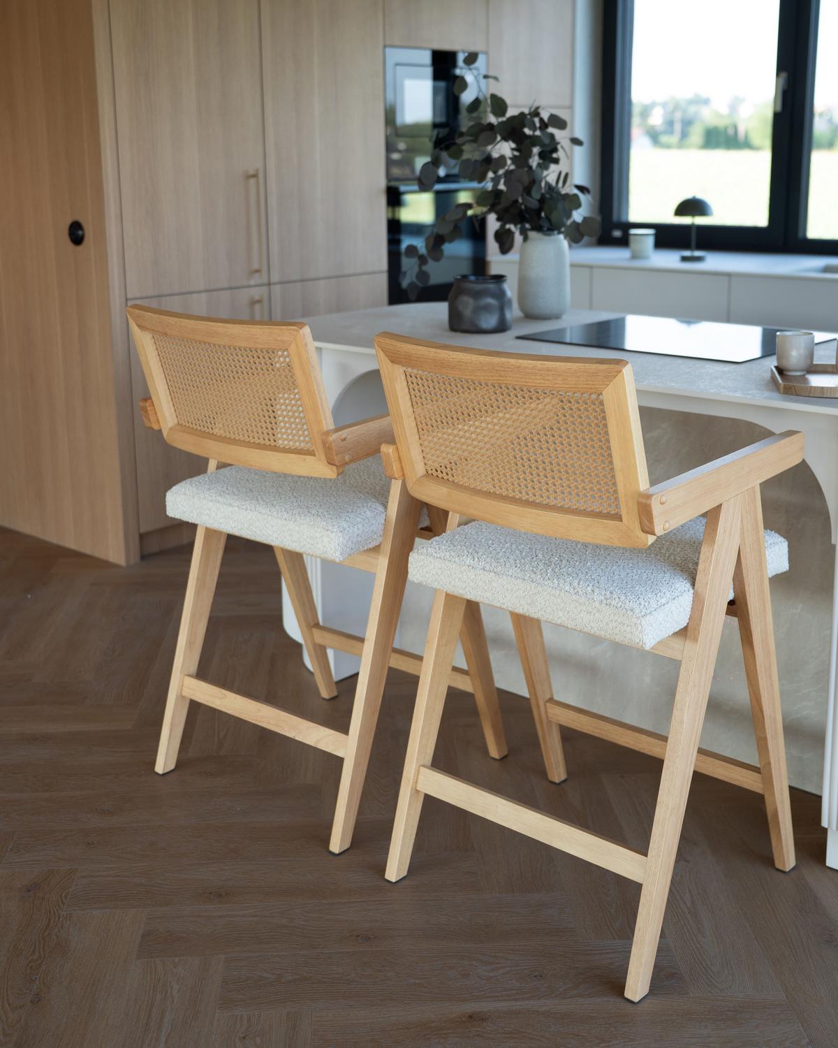 BARSTUHL 2er-Set Holz Hellbraun/Beige Ava - Hellbraun, Holz (55/102/65cm) - Beliani