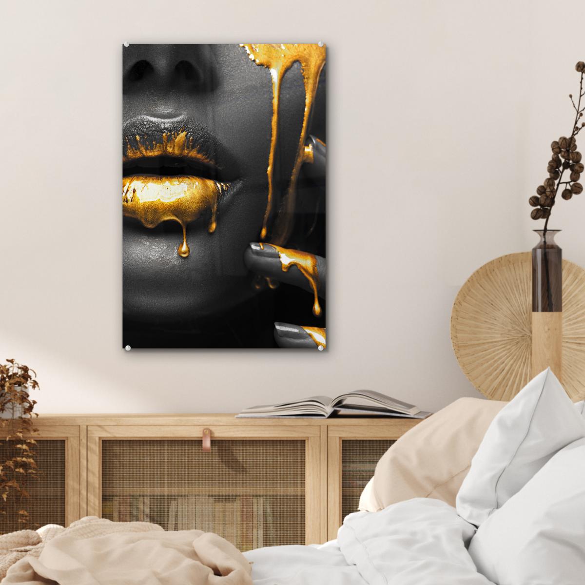 ACRYLGLASBILD Frau - Schwarz - Gold - Gesicht - Lippen Wanddeko Wohnzimmer 40x60 cm - Goldfarben, Glas (40/60cm) - MuchoWow