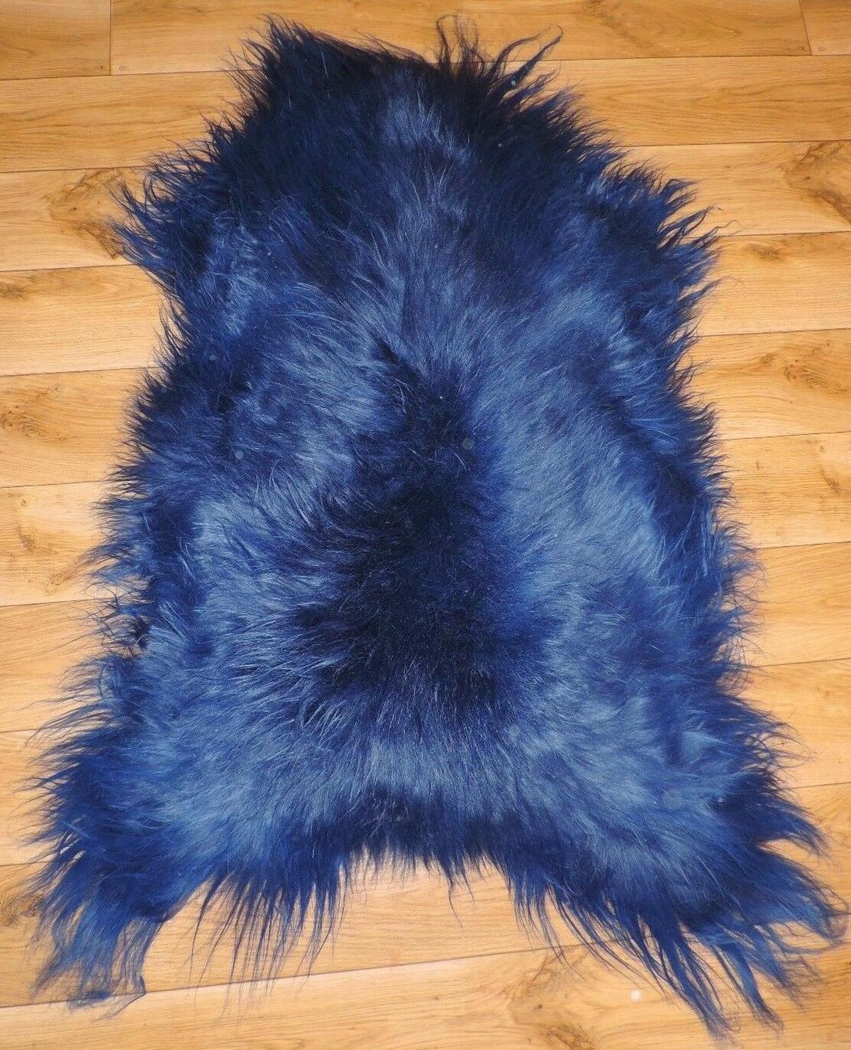 SCHAFFELL Island Dunkelblau, Lange Weiche Wolle, ca. 100 cm - Blau, Fell (60/100cm) - Provellus