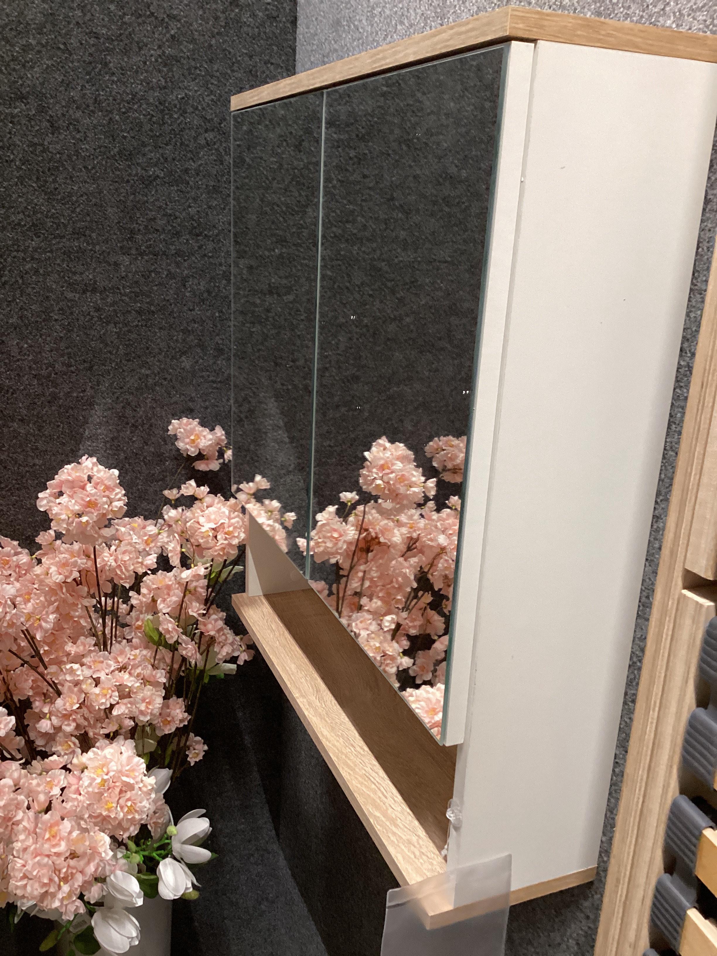 CSEPEL OUTLET TÜKRÖS SZEKRÉNY YASMIN