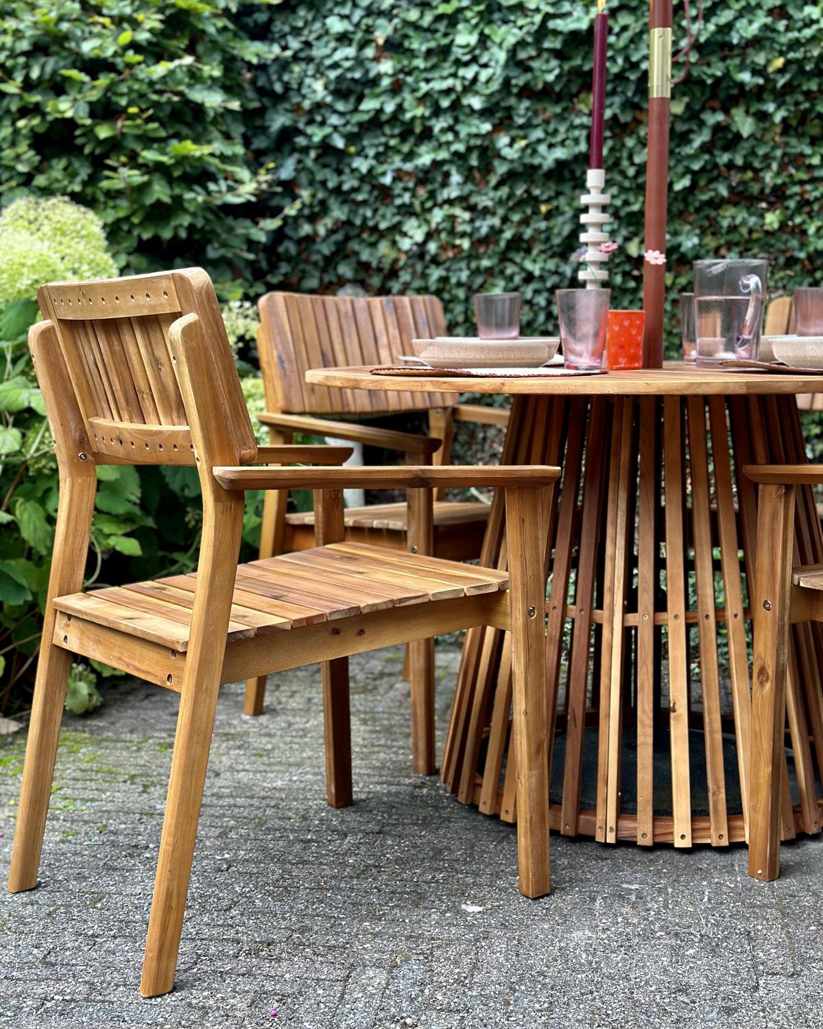 GARTENMÖBEL-SET 4-Sitzer Heller Holzfarbton mit Sonnenschirm Agello - Hellbraun/Beige, Holz - Beliani