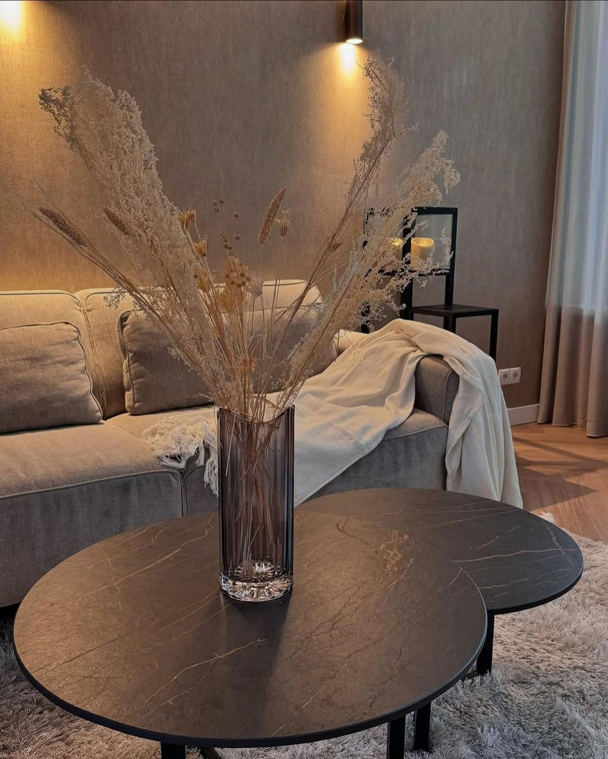 BLUMENVASE Glas grau Perdiki - Grau, Glas (30cm) - Beliani
