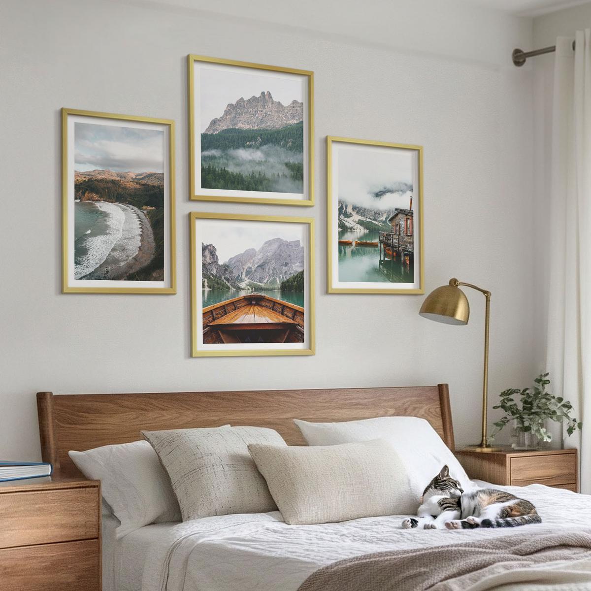BILDER SET 4er Set - 50x50 cm & 40x60 cm Goldrahmen - Holzhausboot an Bergstränden - Goldfarben, Kunststoff (50/50cm) - TULUP