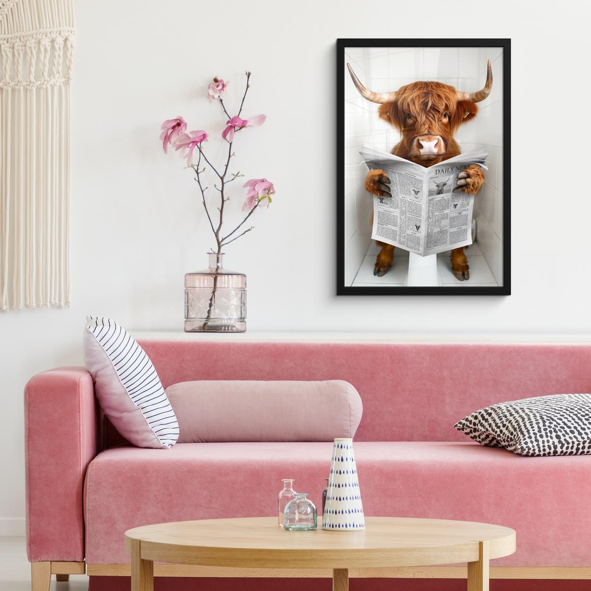 POSTER MIT RAHMEN Schottischer Highlander - Tier - Zeitung - Toilette Bilder mit Rahmen 40x60 cm - Kastanienfarben, Papier (40/60cm) - MuchoWow
