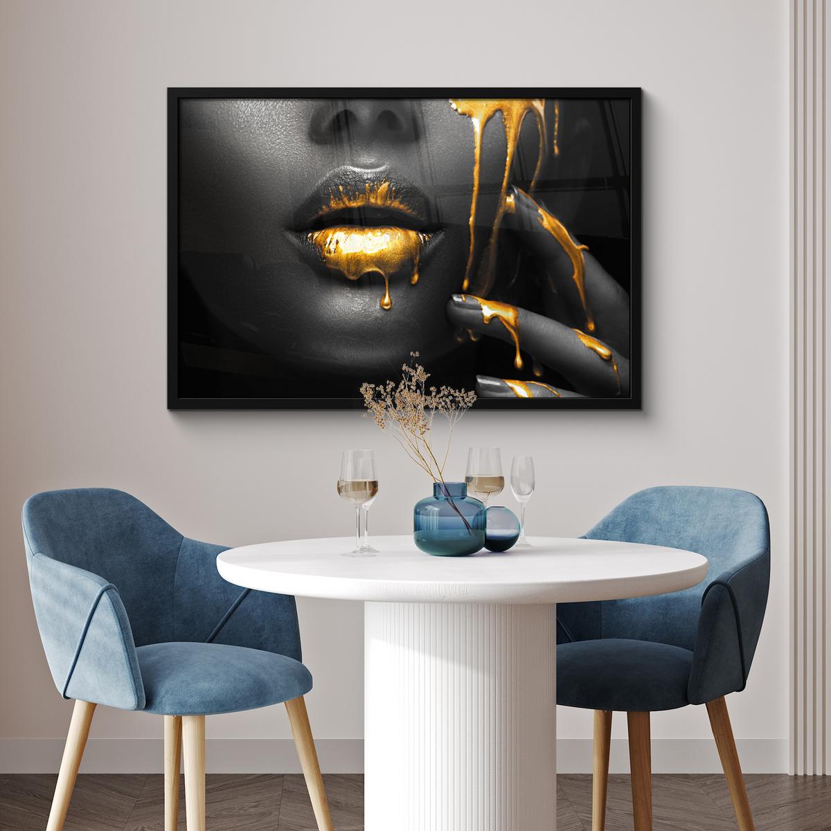 POSTER MIT RAHMENGERAHMTES BILD Frau - Schwarz - Gold - Gesicht - Lippen 90x60 cm - Goldfarben, Papier (90/60cm) - MuchoWow