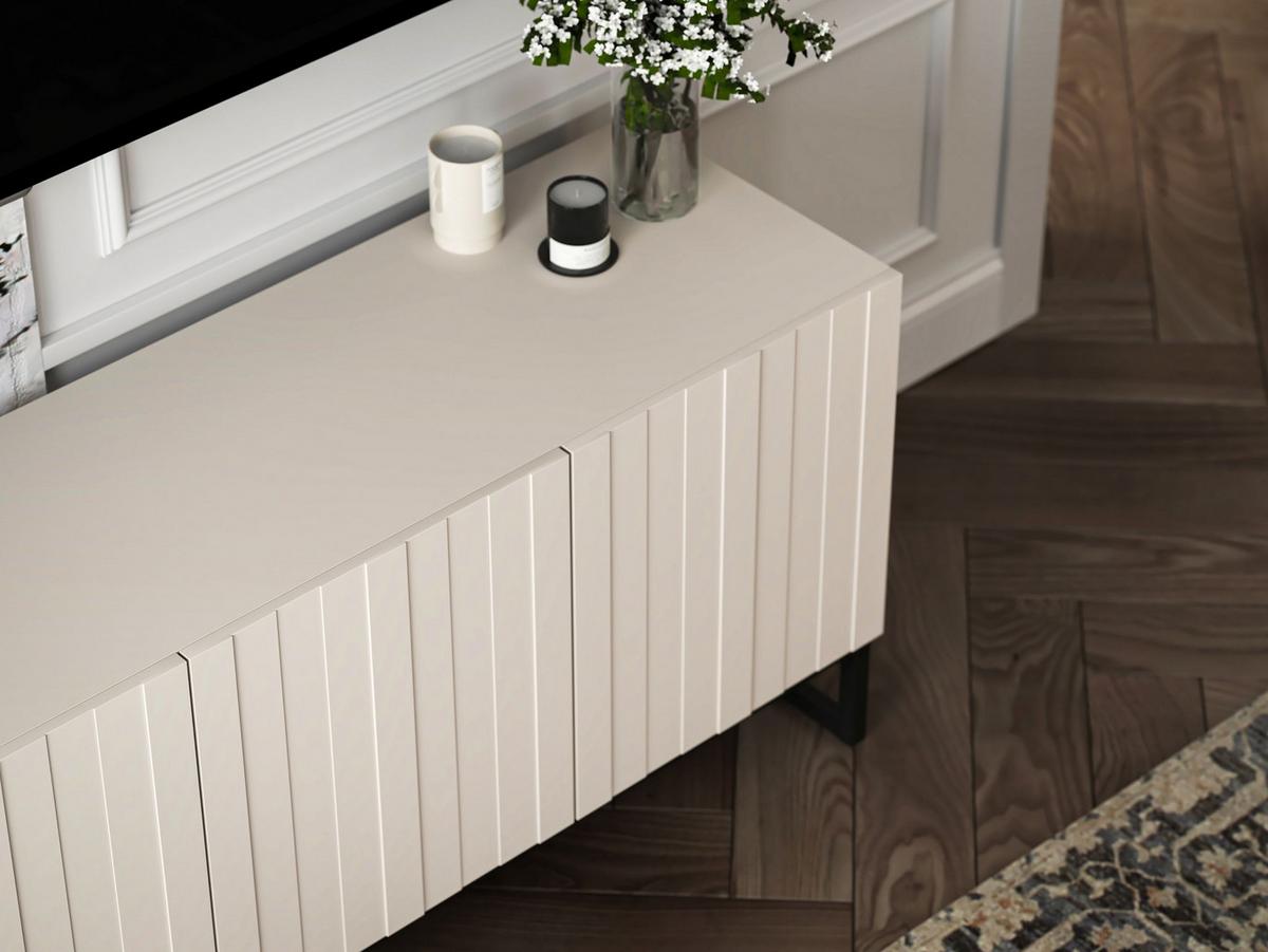 TV-SCHRANK Elpis Kaschmir Matt mit Metallrahmen Glamour 150 cm - Kaschmir/Schwarz, Holzwerkstoff/Metall (150/51.5/36.5cm) - Meble Lindner