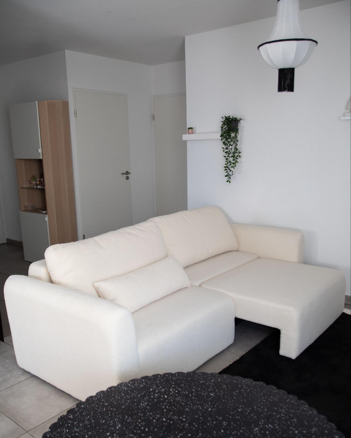 SCHLAFSOFA 3-Sitzer Bouclé Cremeweiß mit Stauraum Vaxholm - Creme, Textil (232/86/87cm) - Beliani
