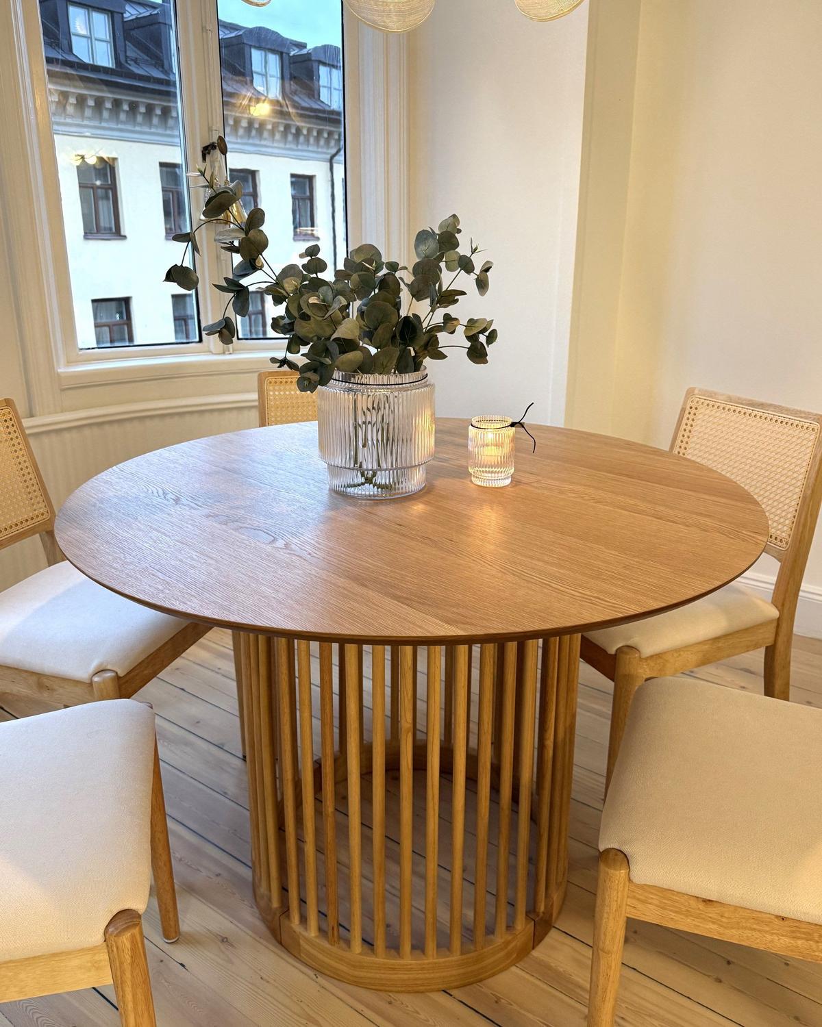 ESSTISCH Helle Eiche 110/110 cm Boyle - Hellbraun, Holzwerkstoff (110/110/75cm) - Beliani