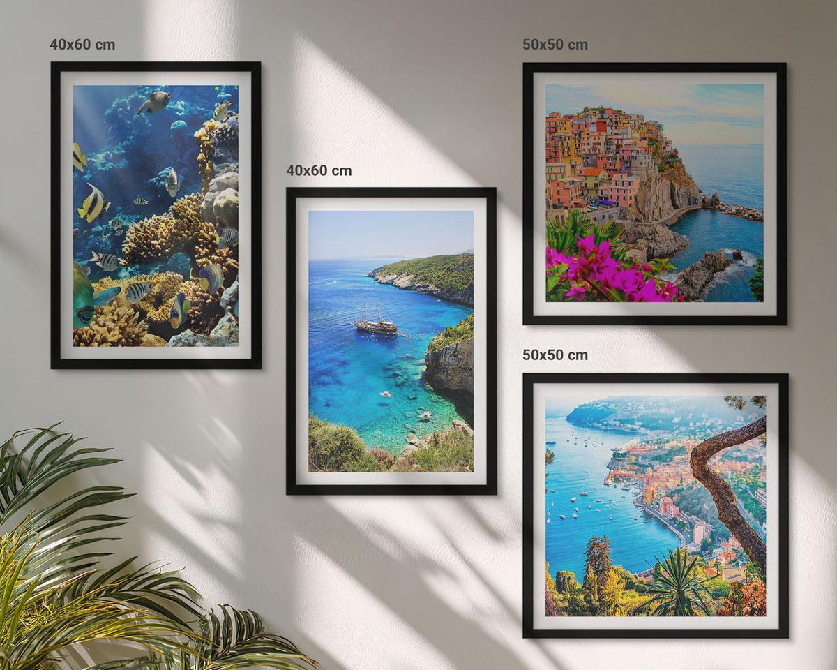 BILDER SET 4er Set - 50x50 cm & 40x60 cm Schwarzer Rahmen - Meerblick, farbenfrohe Häuser - Schwarz, Kunststoff (50/50cm) - TULUP