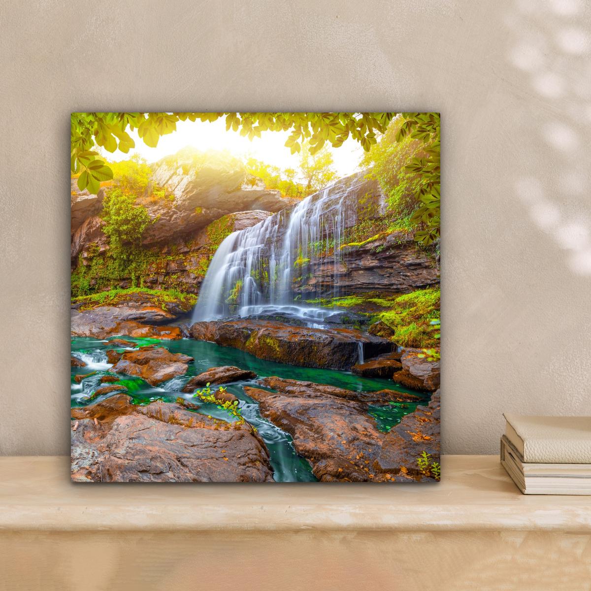 LEINWANDBILD Natur - Wasserfall - Pflanzen - Bäume - Sonne Deko Wohnzimmer 20x20 cm - Olivgrün, Textil (20/20cm) - MuchoWow