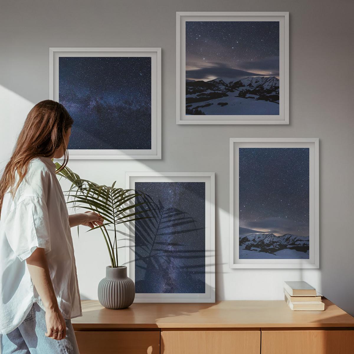 BILDER SET 4er Set - 50x50 cm & 40x60 cm Weißer Rahmen - Nachthimmel, Berge, Sterne - Weiß, Kunststoff (50/50cm) - TULUP