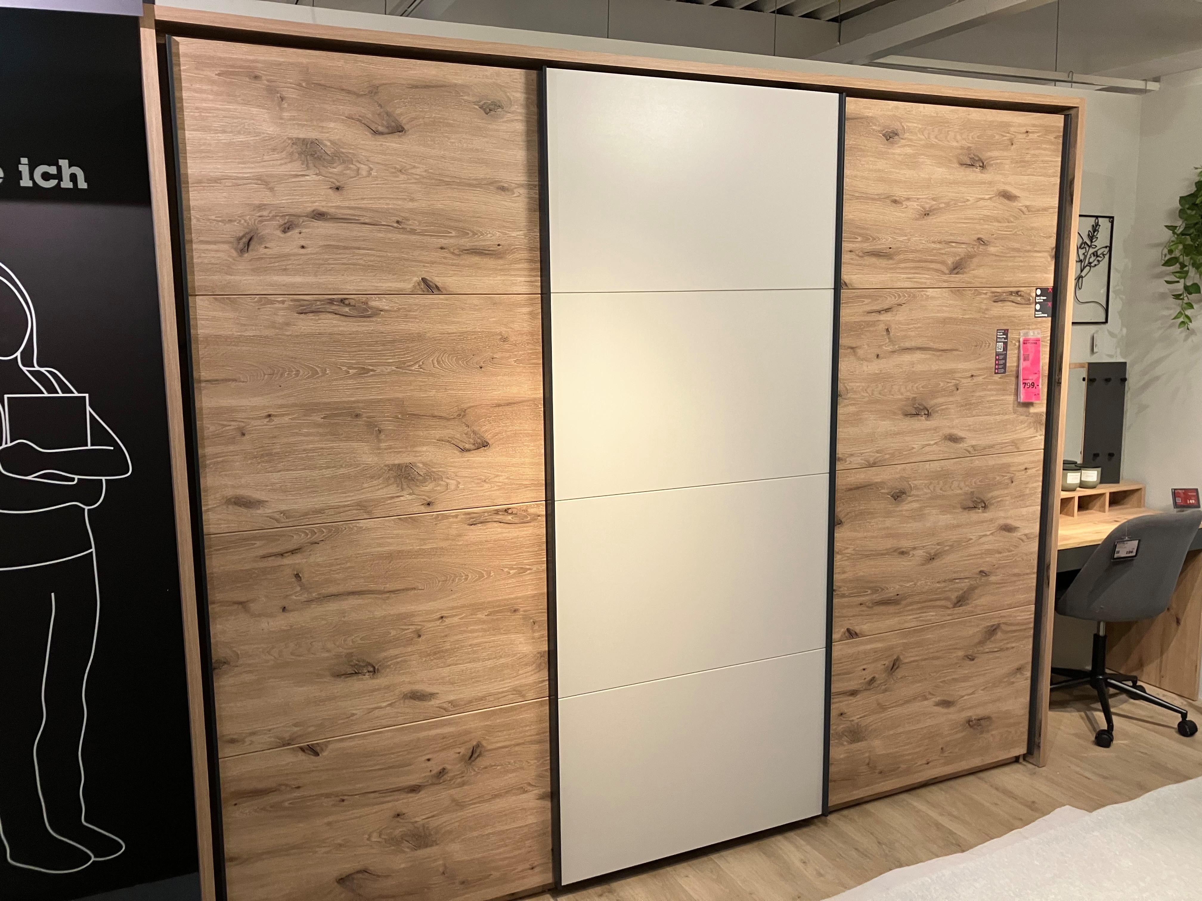 SCHWEBETÜRENSCHRANK RAVENNA