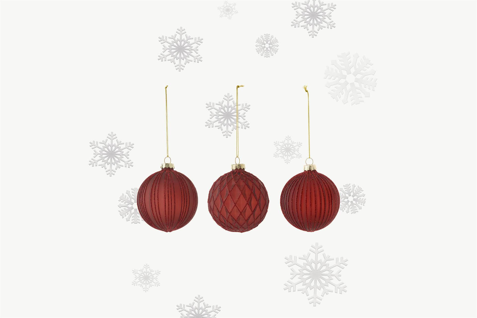 Drei rote Christbaumkugeln