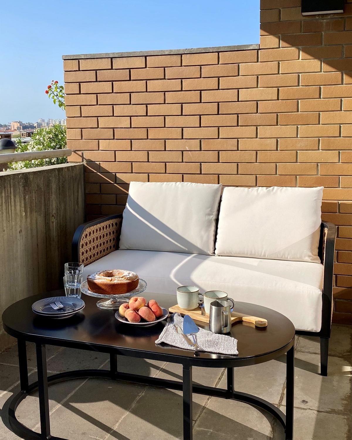 GARTENSOFA 2-Sitzer Aluminium weiß Montefalco - Creme, Metall (74/87/137cm) - Beliani